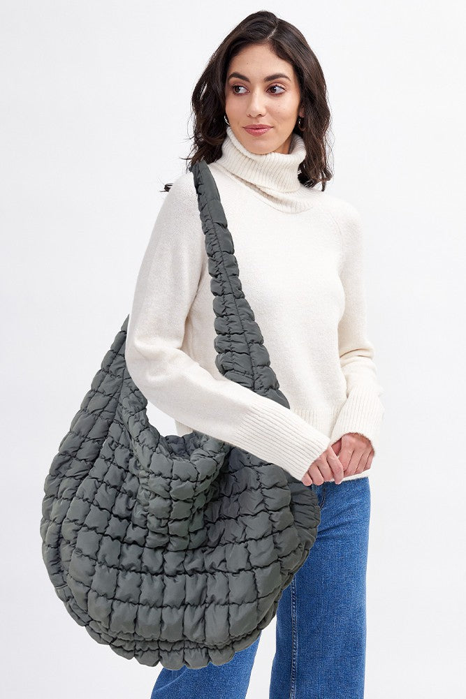 EXTRA LARGE QUILTED BAG
