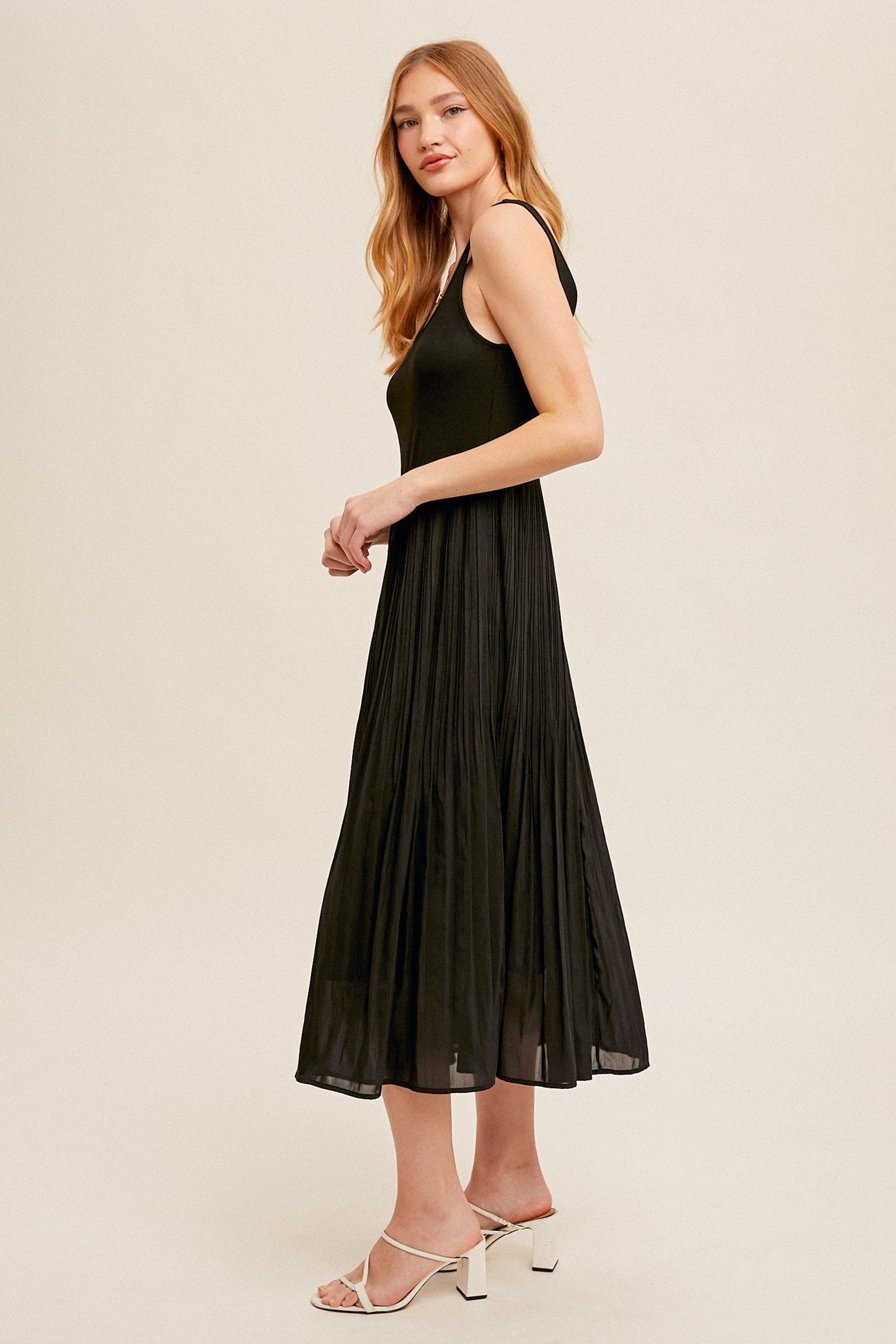 LILIA DRESS