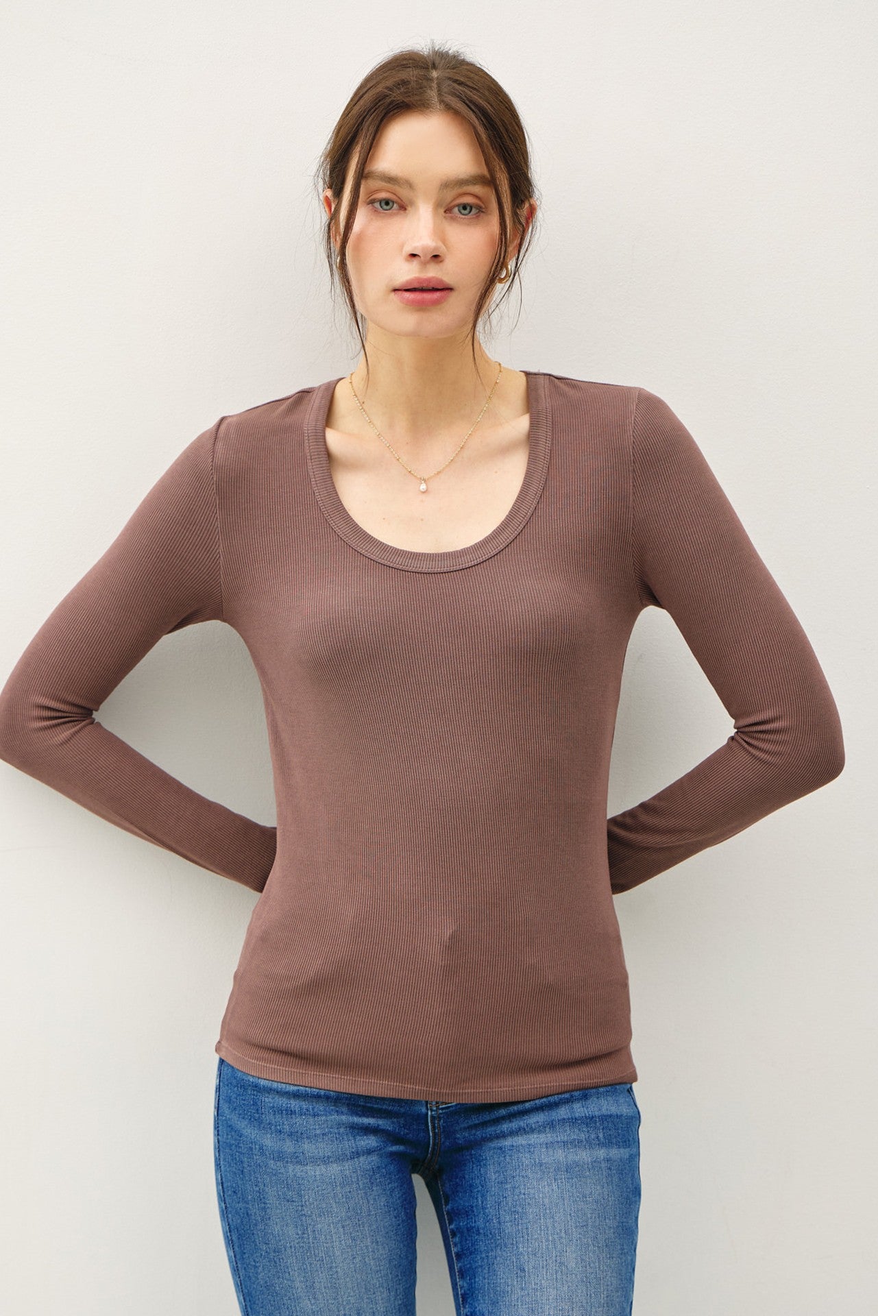 BRIANA LS SCOOP TOP