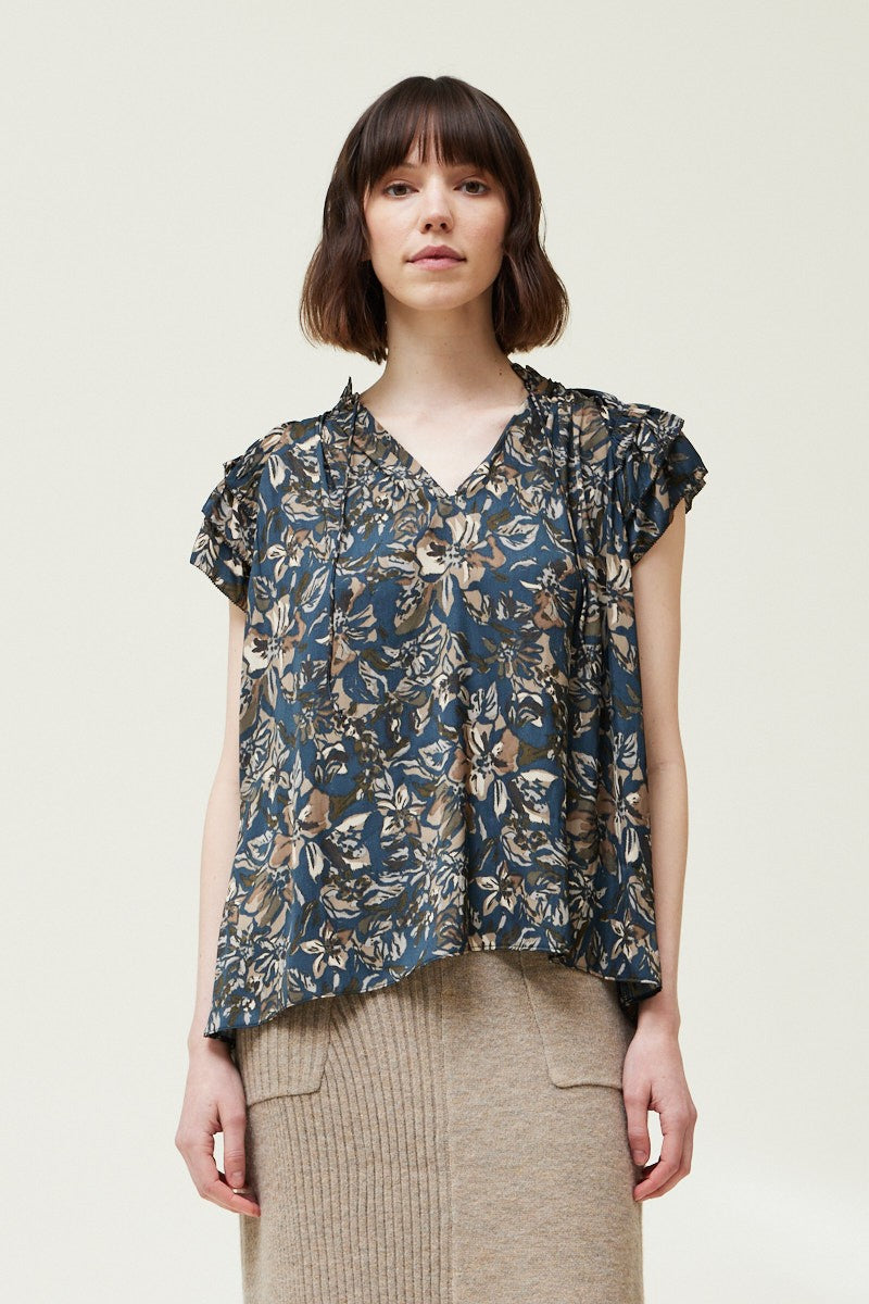 LESIA RUFFLE SLV BLOUSE