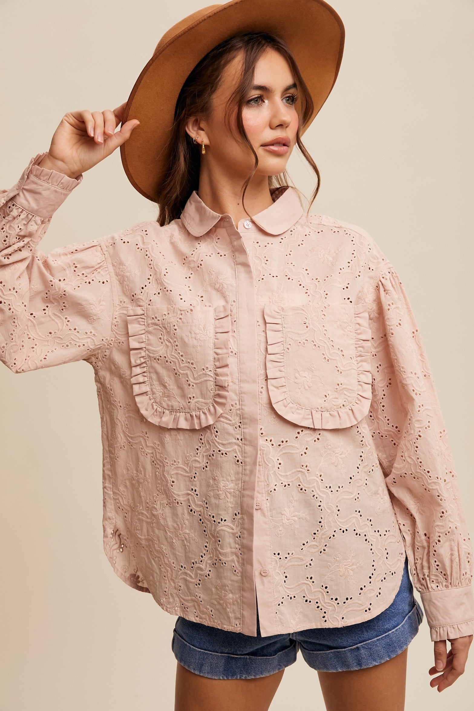 PHYLISS EYELET BUTTON DOWN