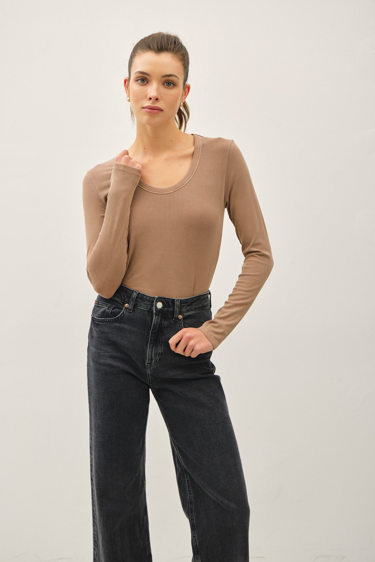BRIANA LS SCOOP TOP