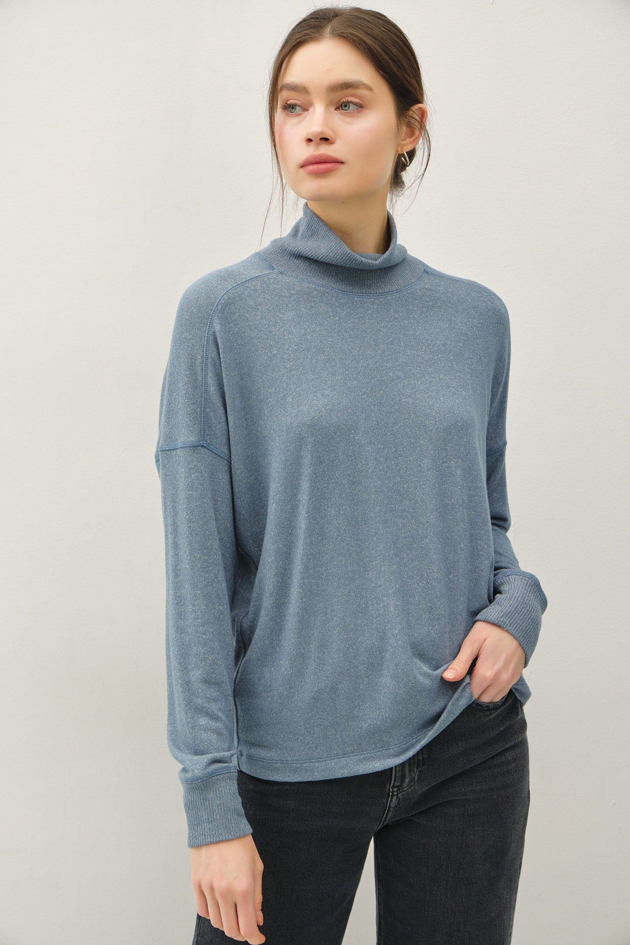 BLOSSOM MOCK NECK TOP