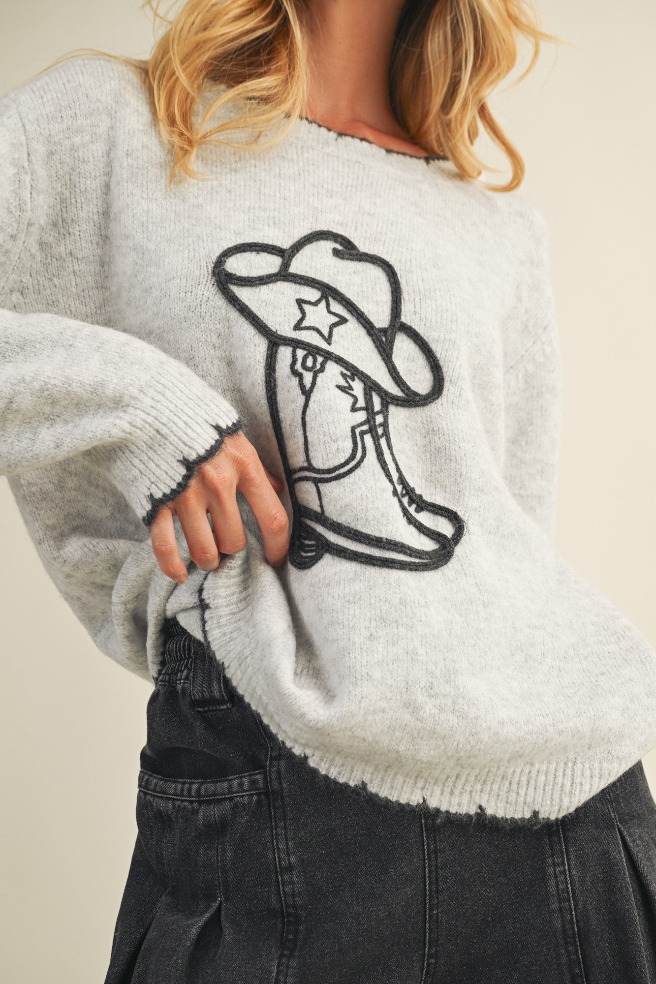 BOOT SWEATER