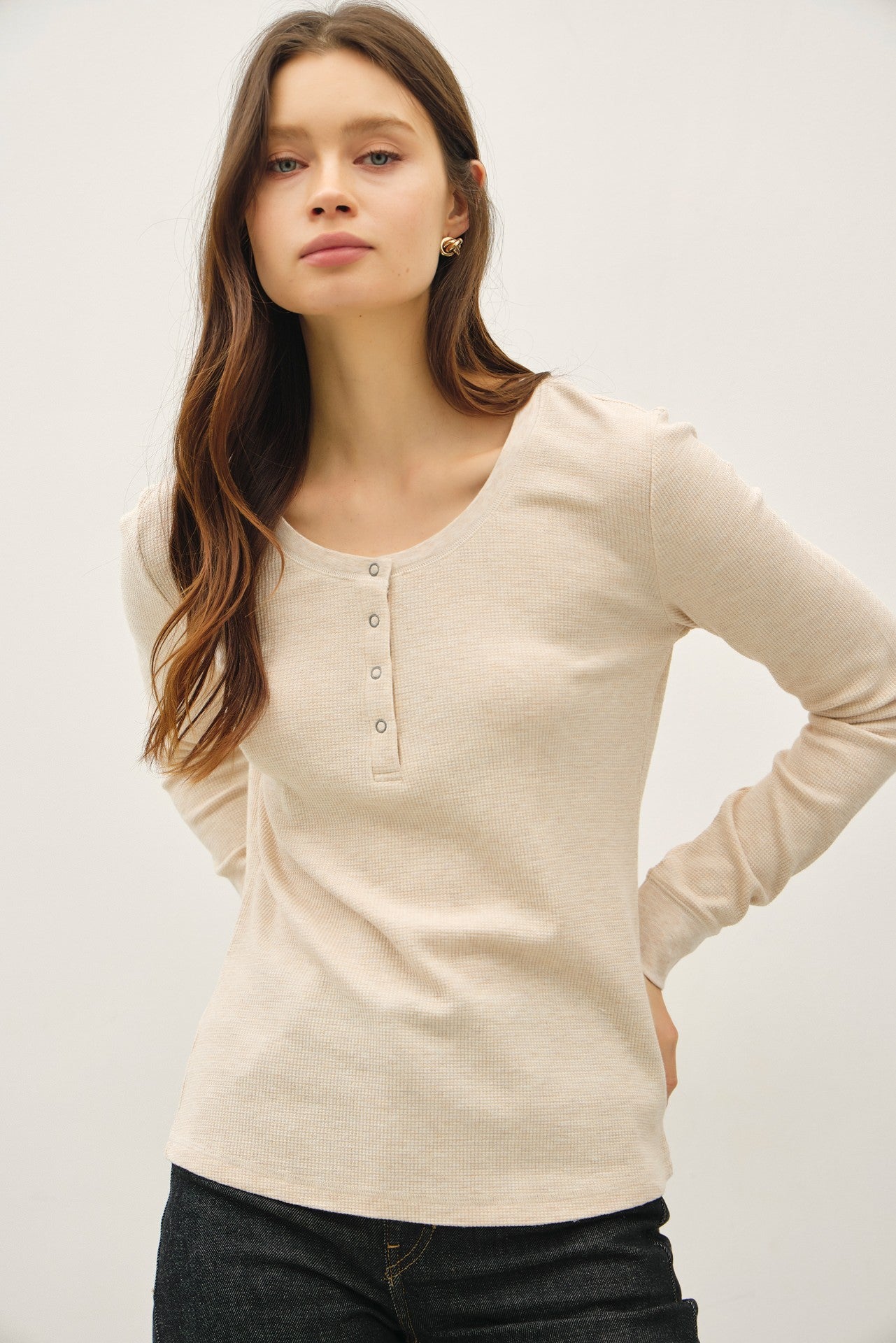 JESSIKA HENLEY TOP