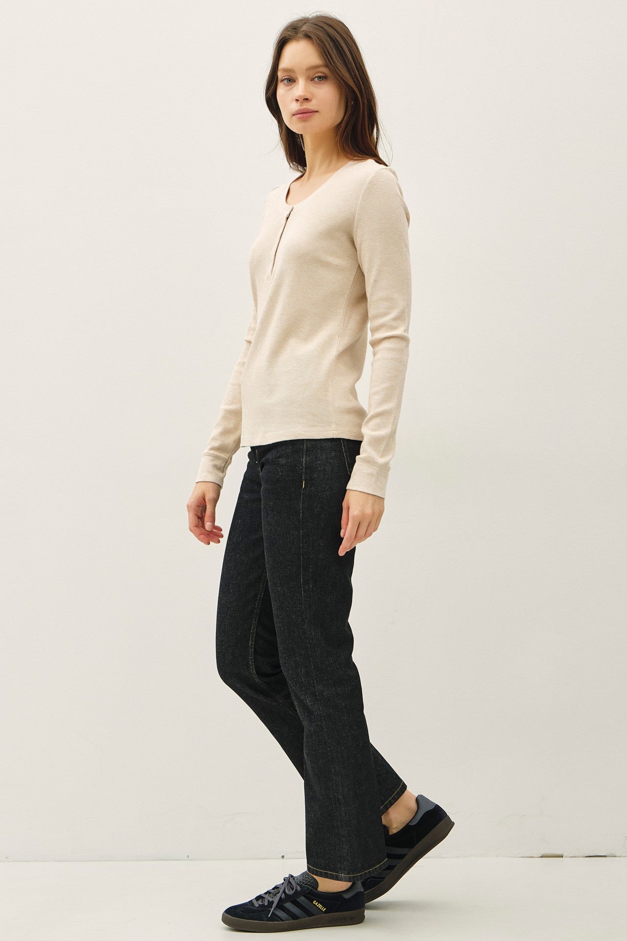 JESSIKA HENLEY TOP