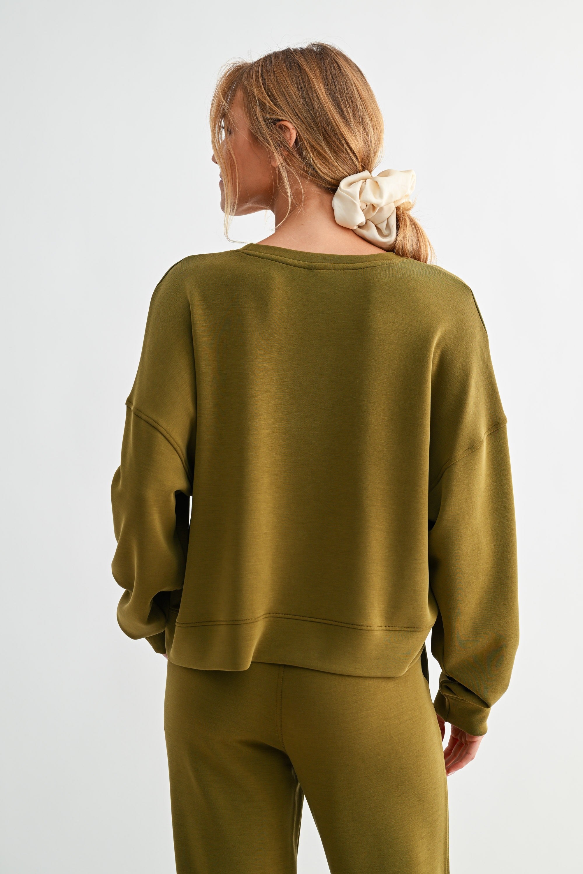 LIBBY SWEATSHIRT