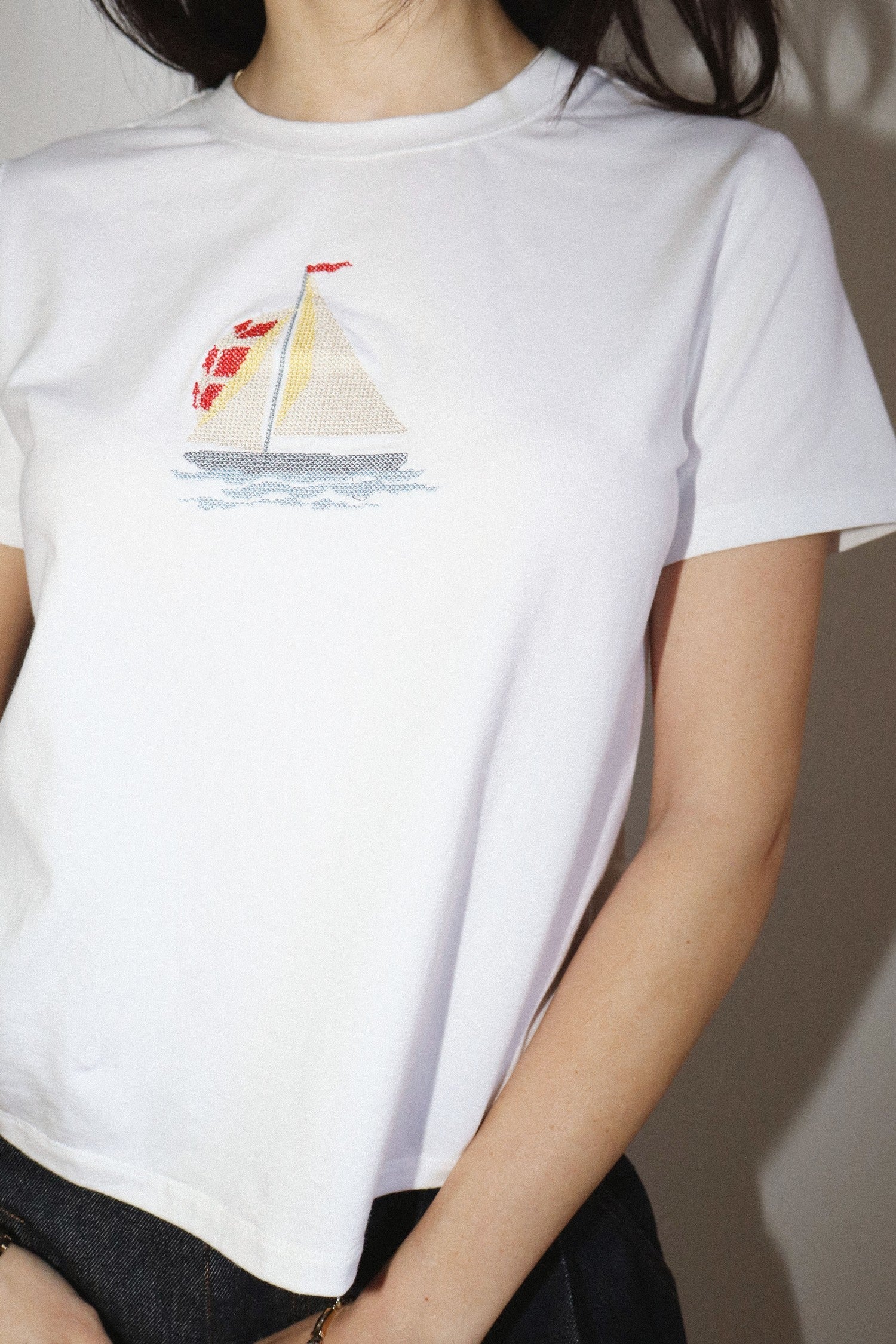 SAILBOAT GRAPHIC TEE