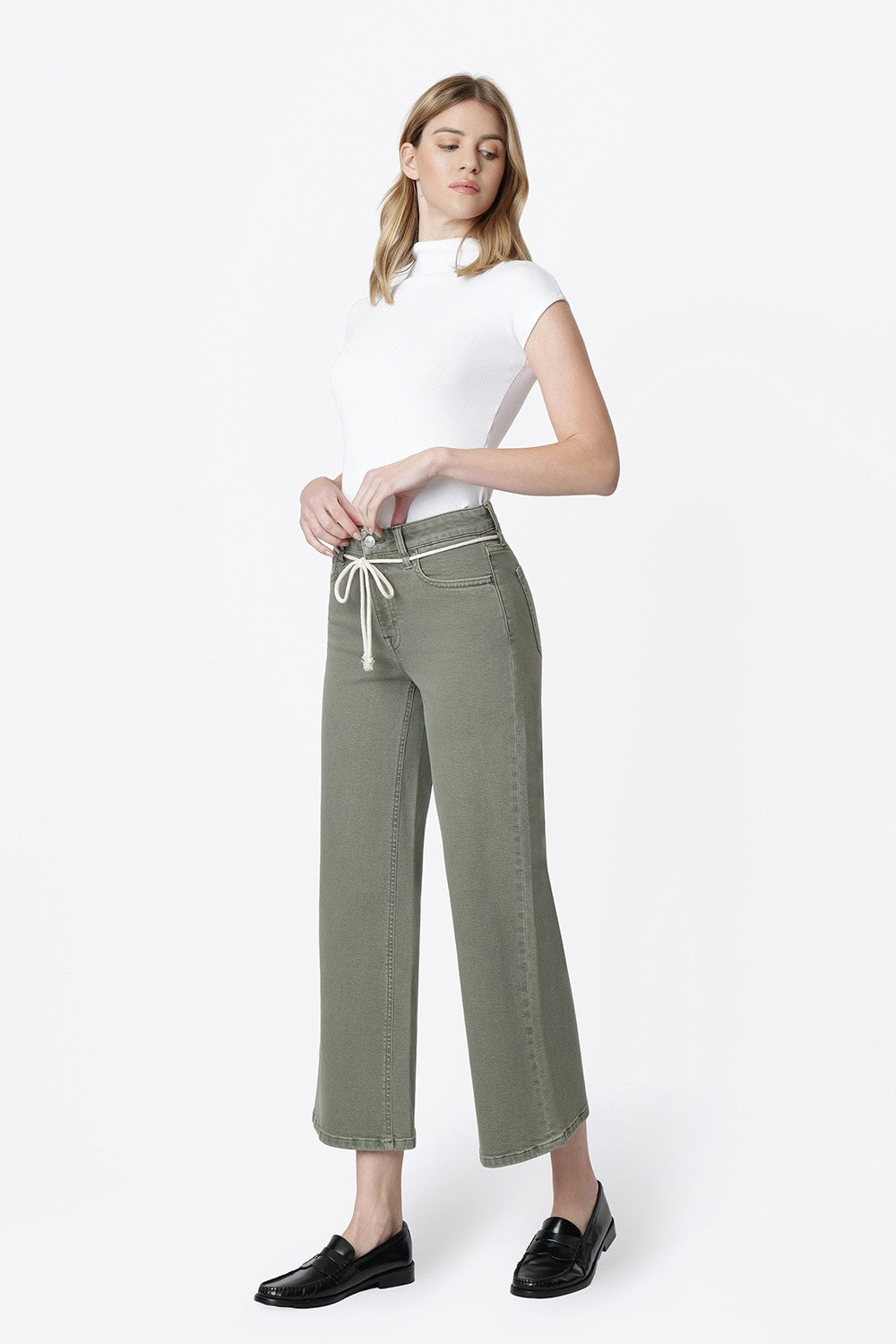GABI HW CROP WIDE