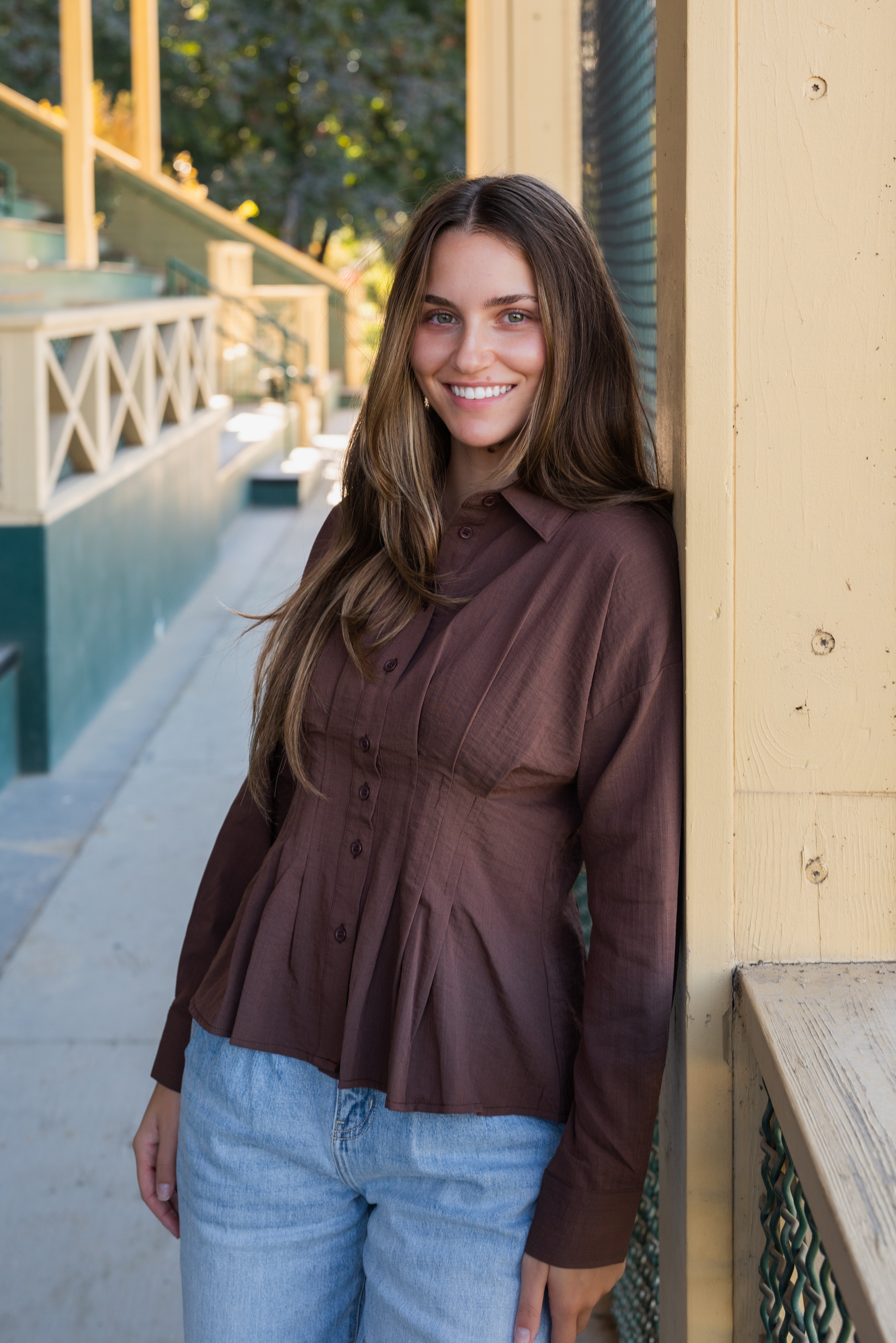 VERONICA BUTTON DOWN