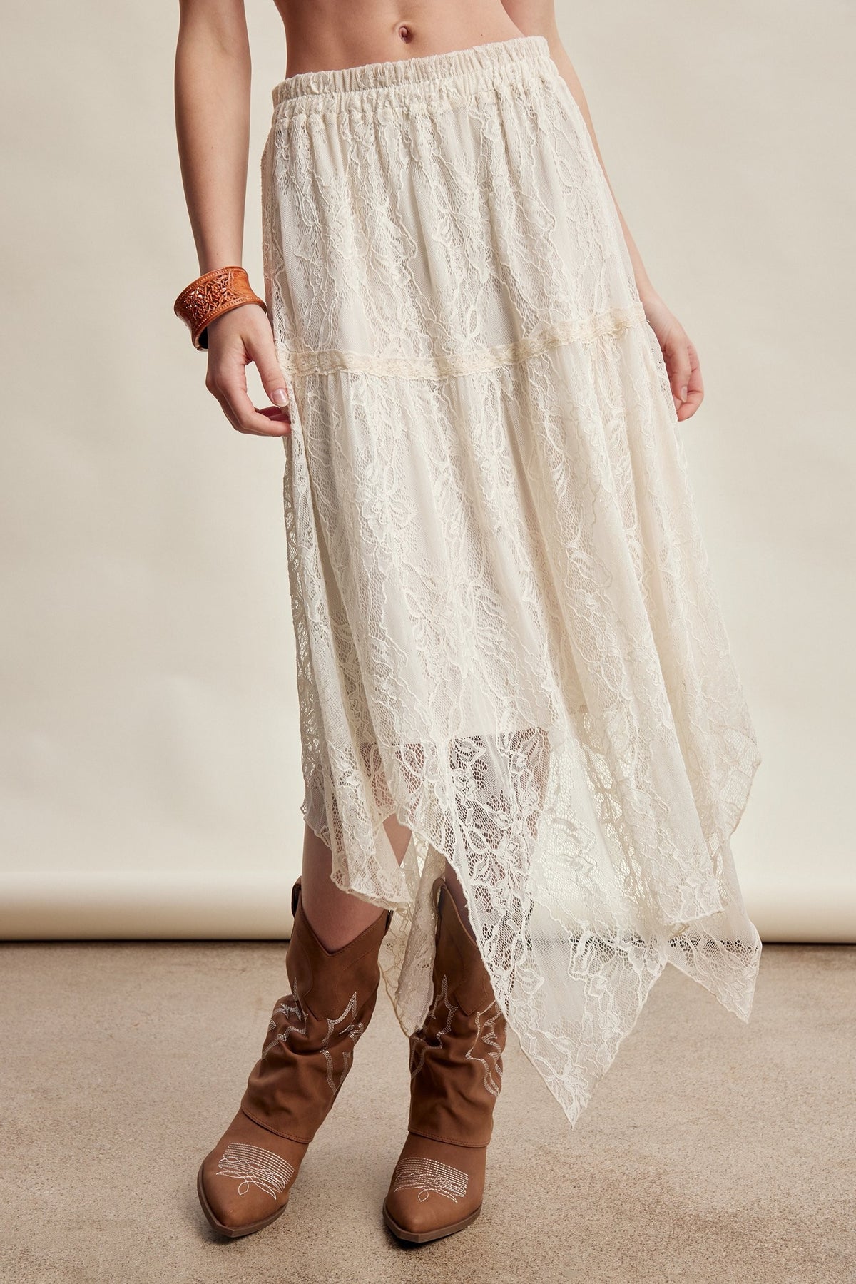 ANDY LACE SKIRT