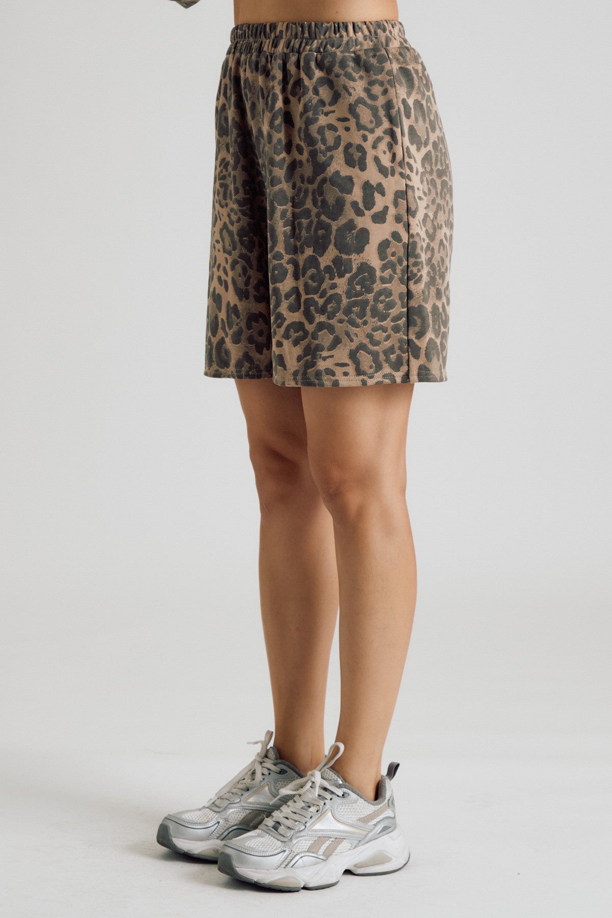 GENEVA LEOPARD SHORT
