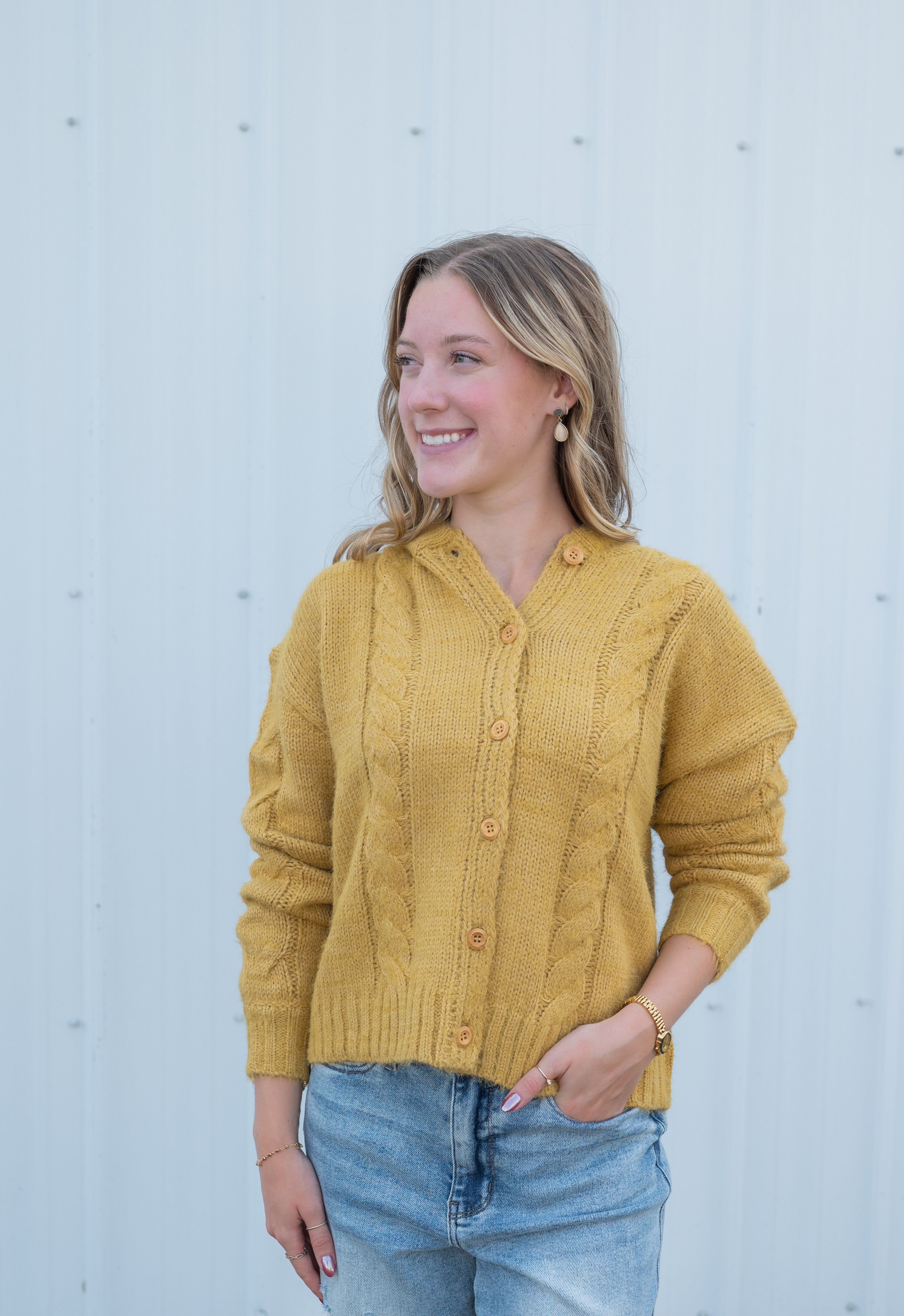 ELISSA BUTTON DOWN SWEATER