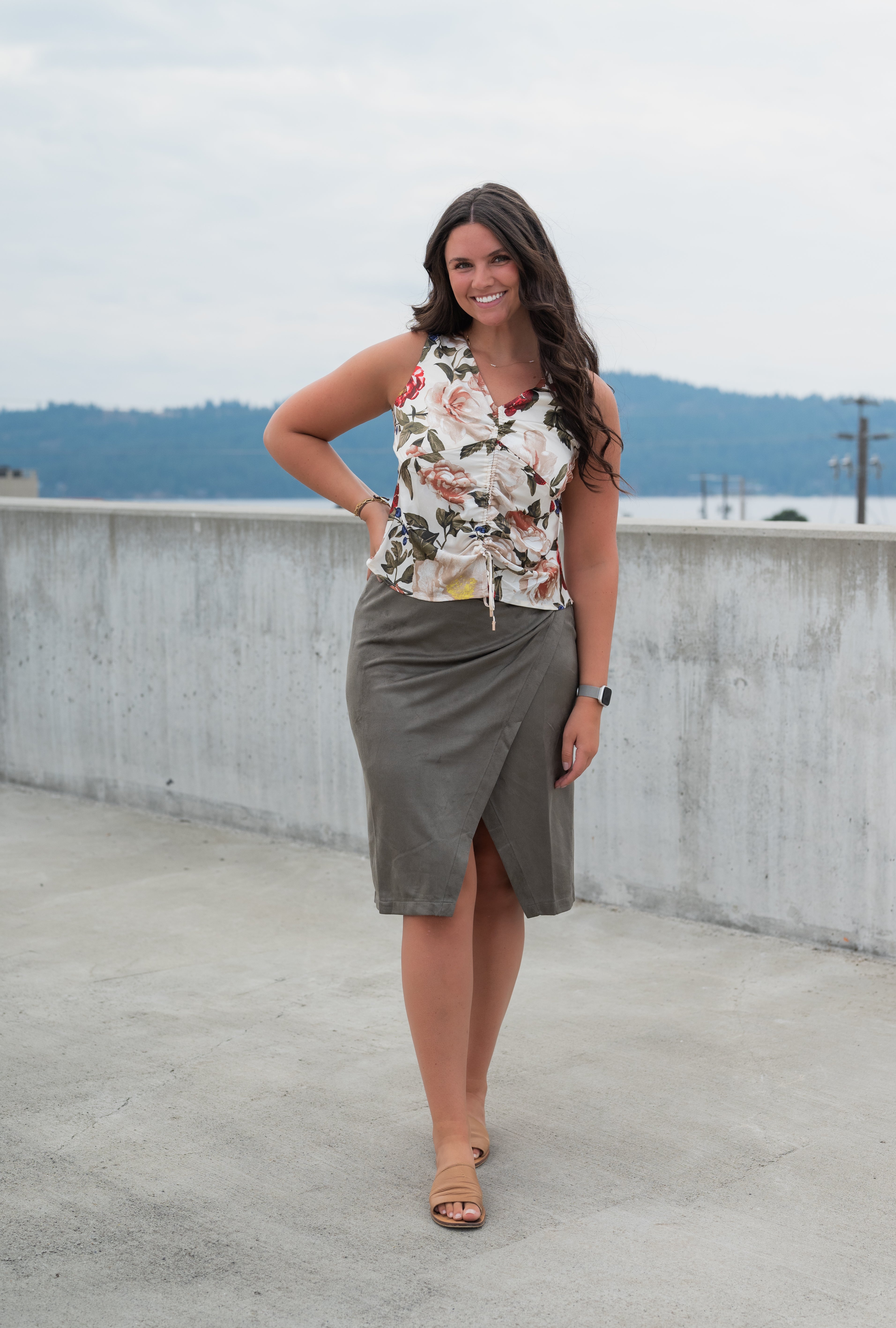 PLEATED FAUX SUEDE SKIRT