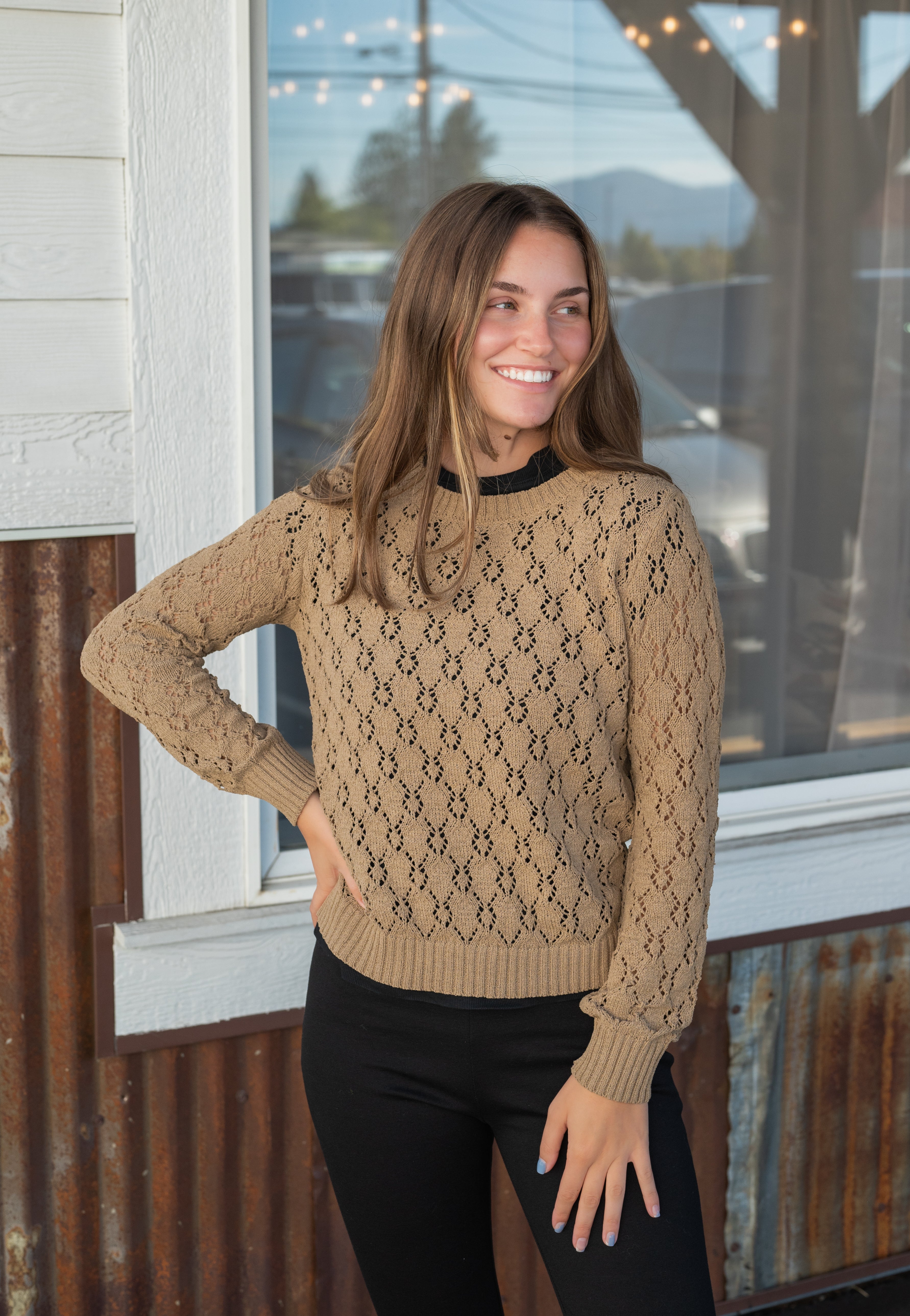 MAKAI SWEATER
