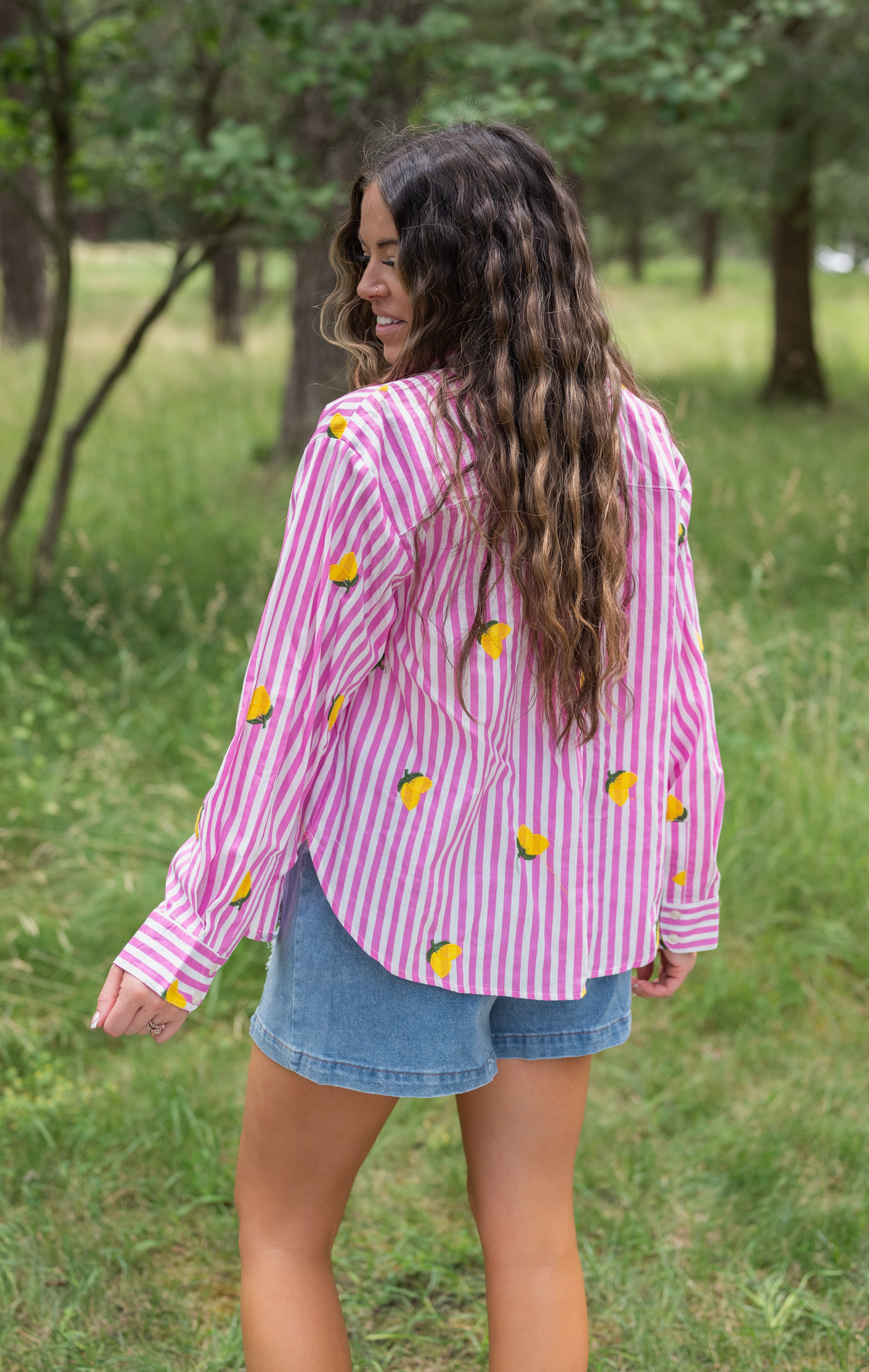 LEMON EMBROIDERED BLOUSE