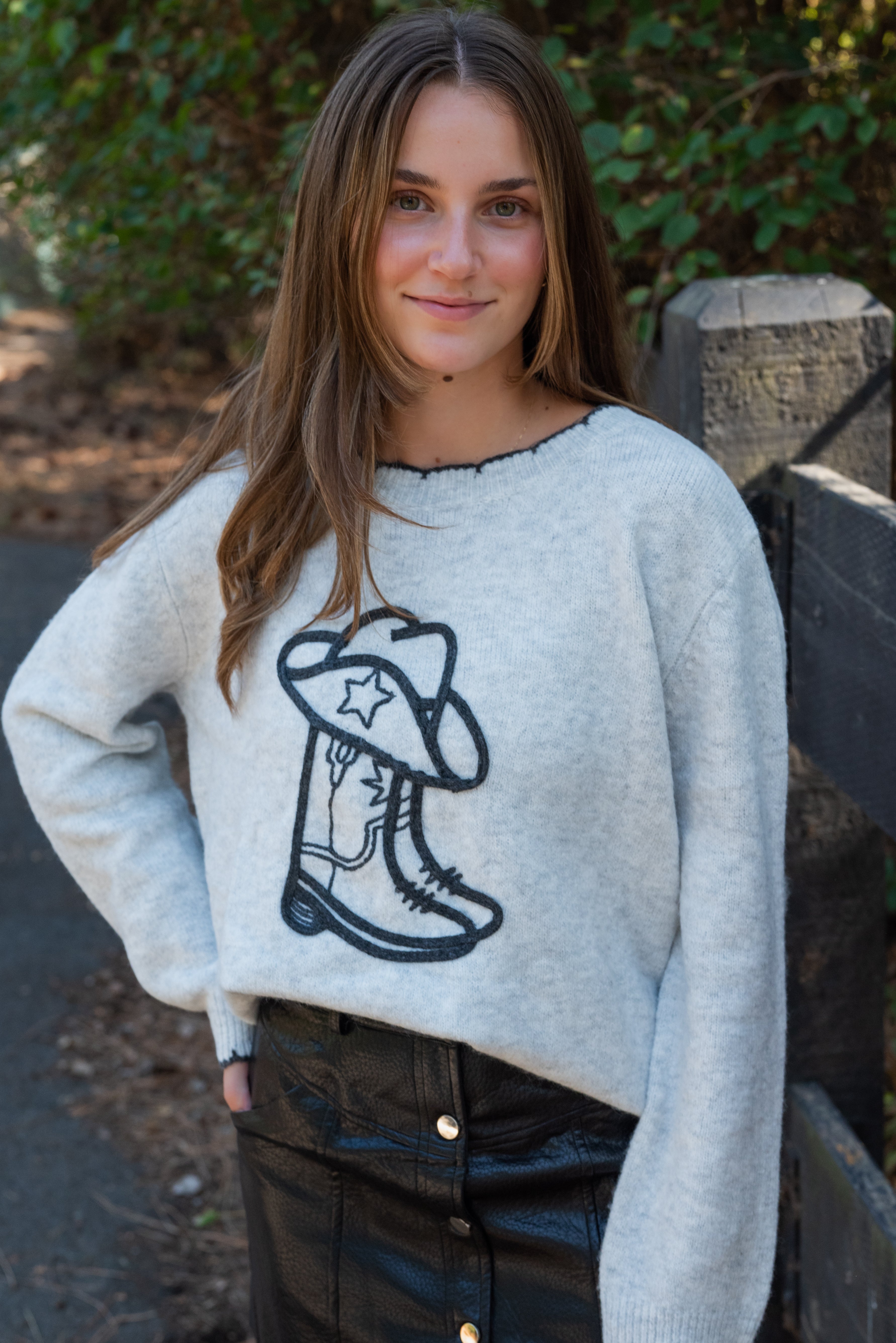 BOOT SWEATER