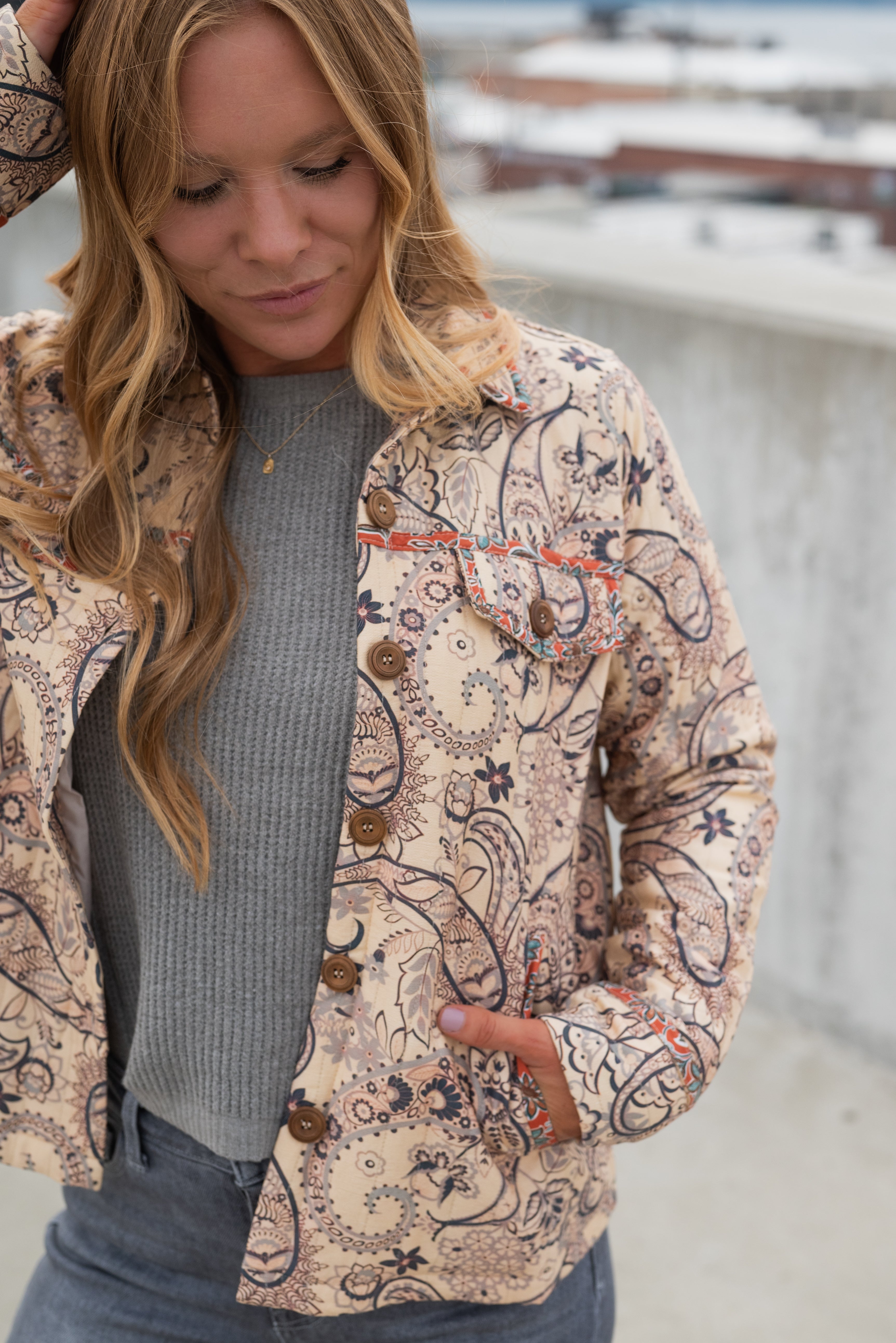 TAVIAN JACKET