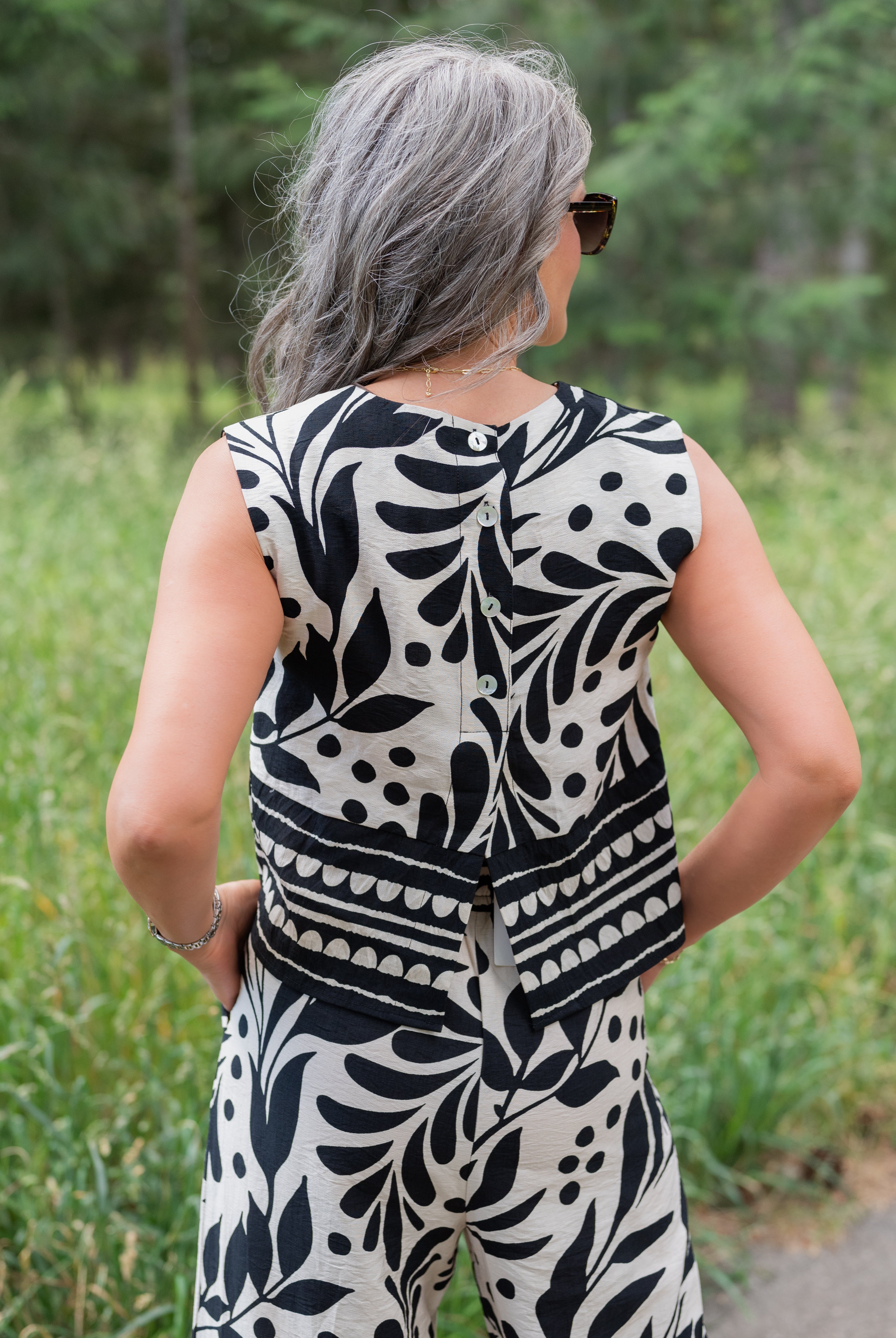 BORDER TANK BLOUSE