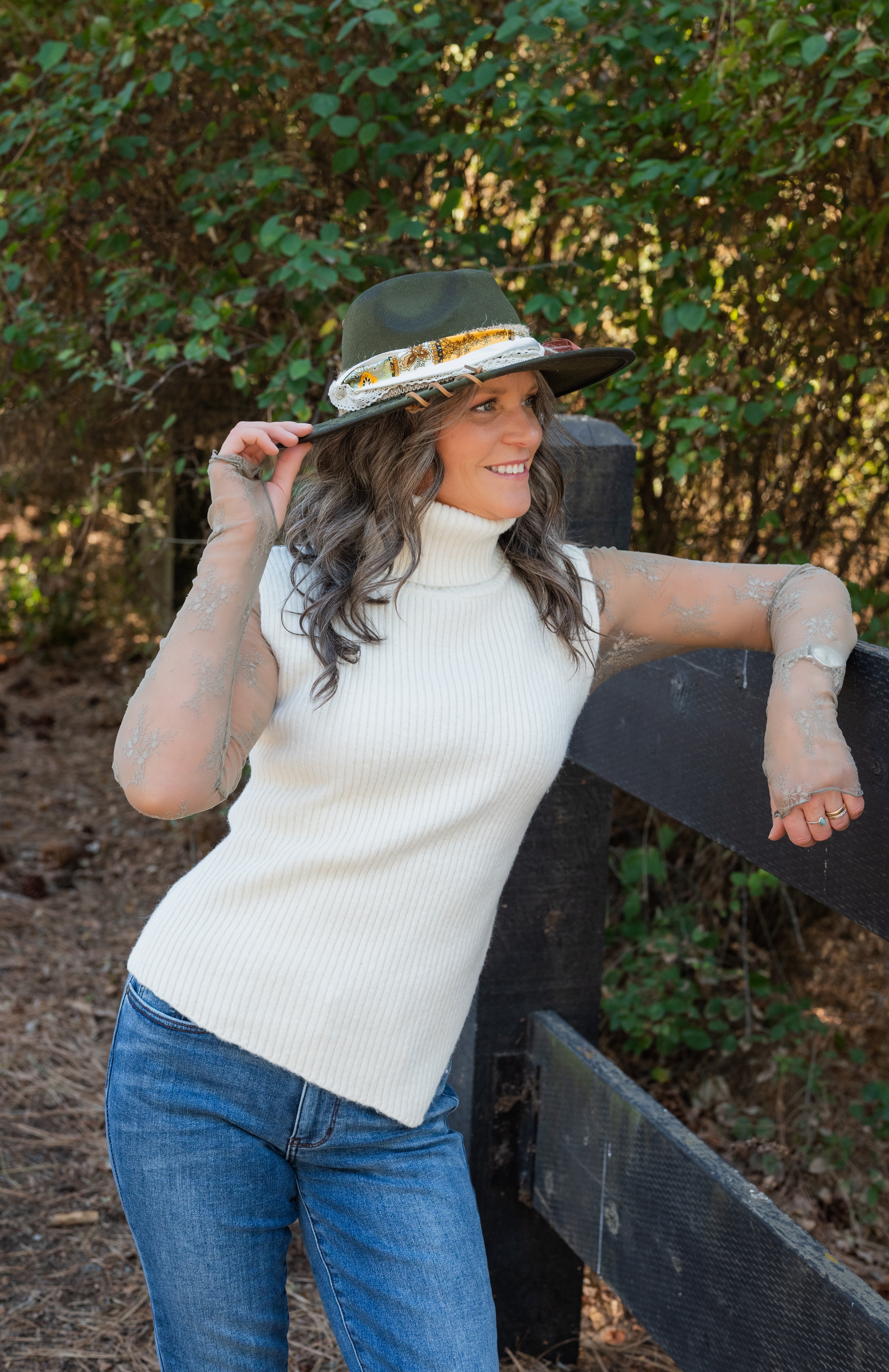 LILA SWEATER TOP
