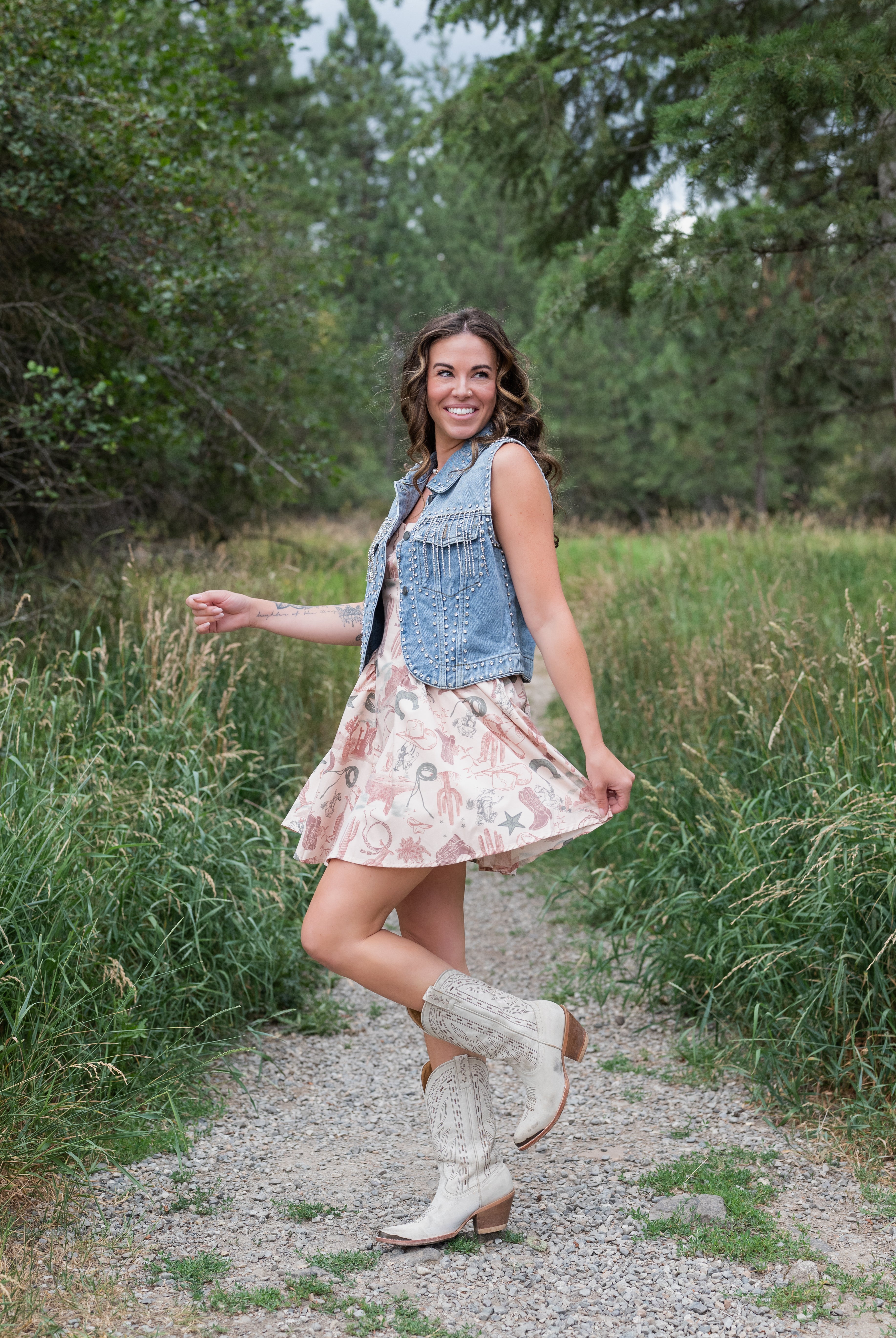 NEVAEH RHINESTONE VEST