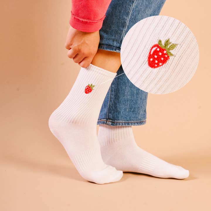 Embroidered Crew Socks