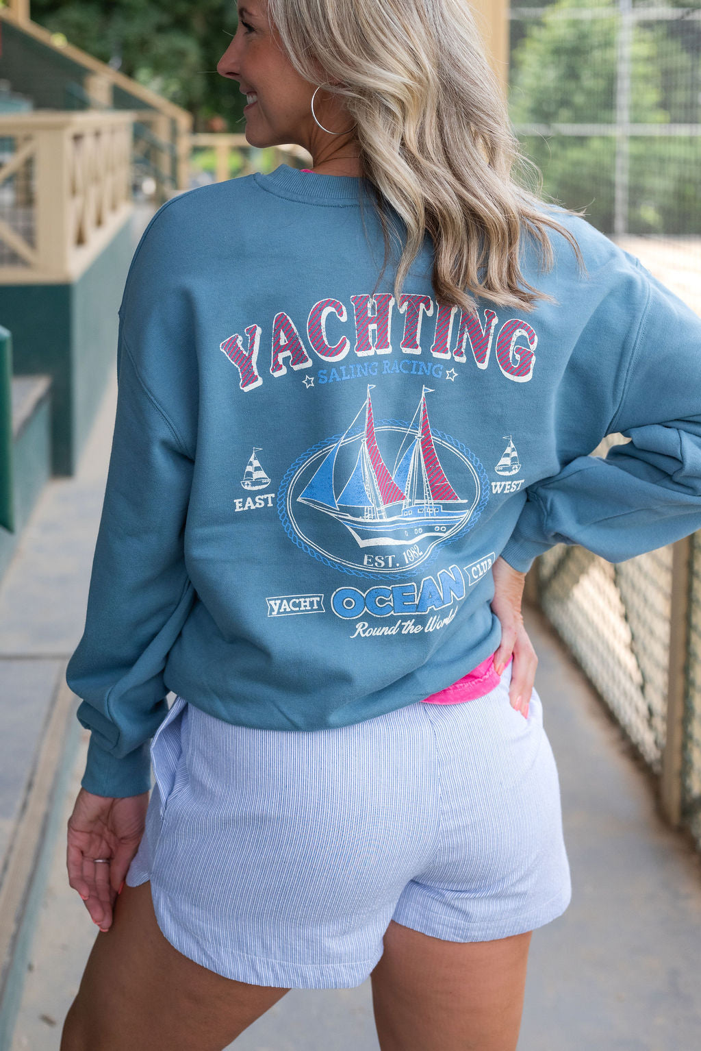 "OCEAN YACHT CLUB" SWEATSHIRT
