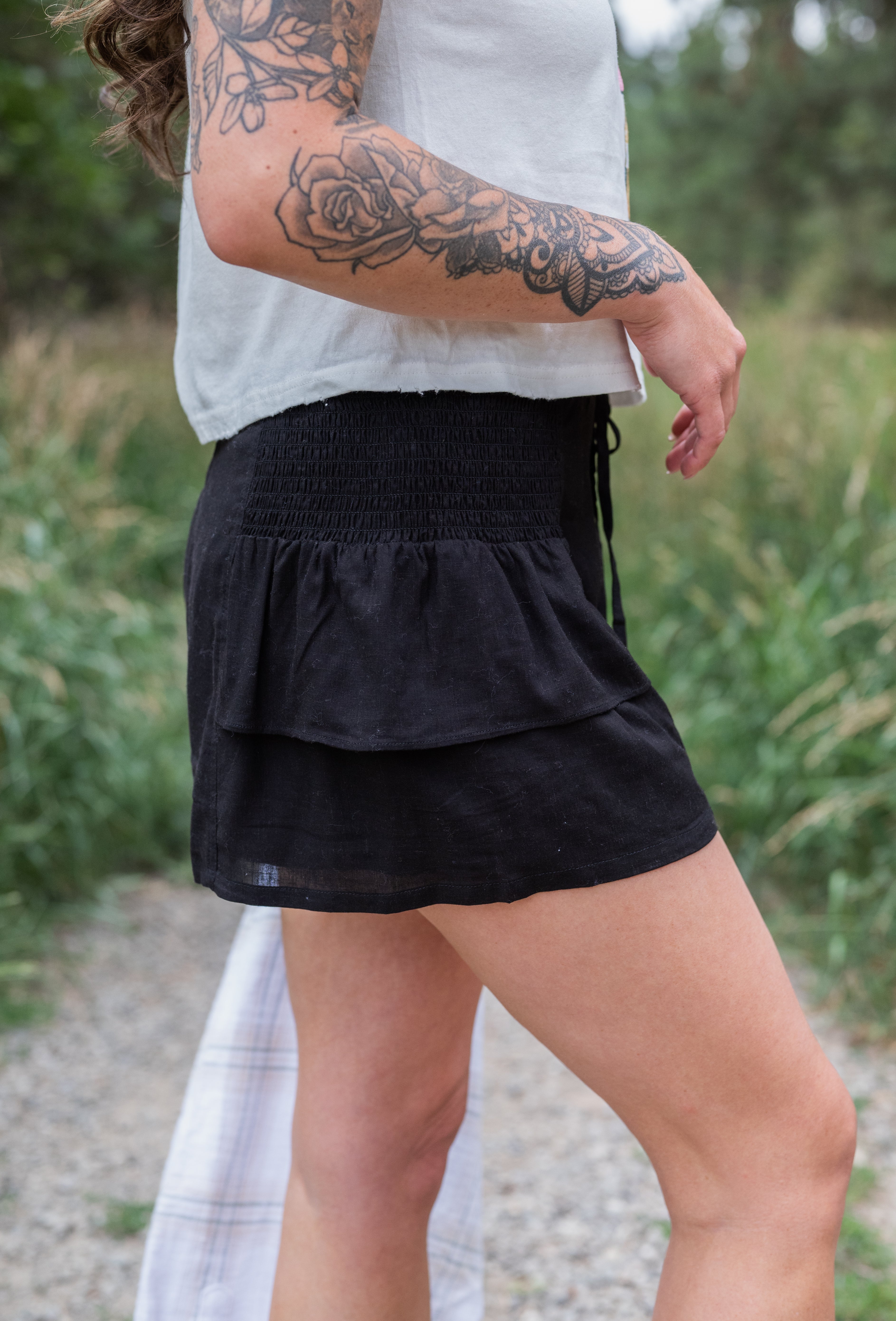 BOBBI RUFFLE SHORTS