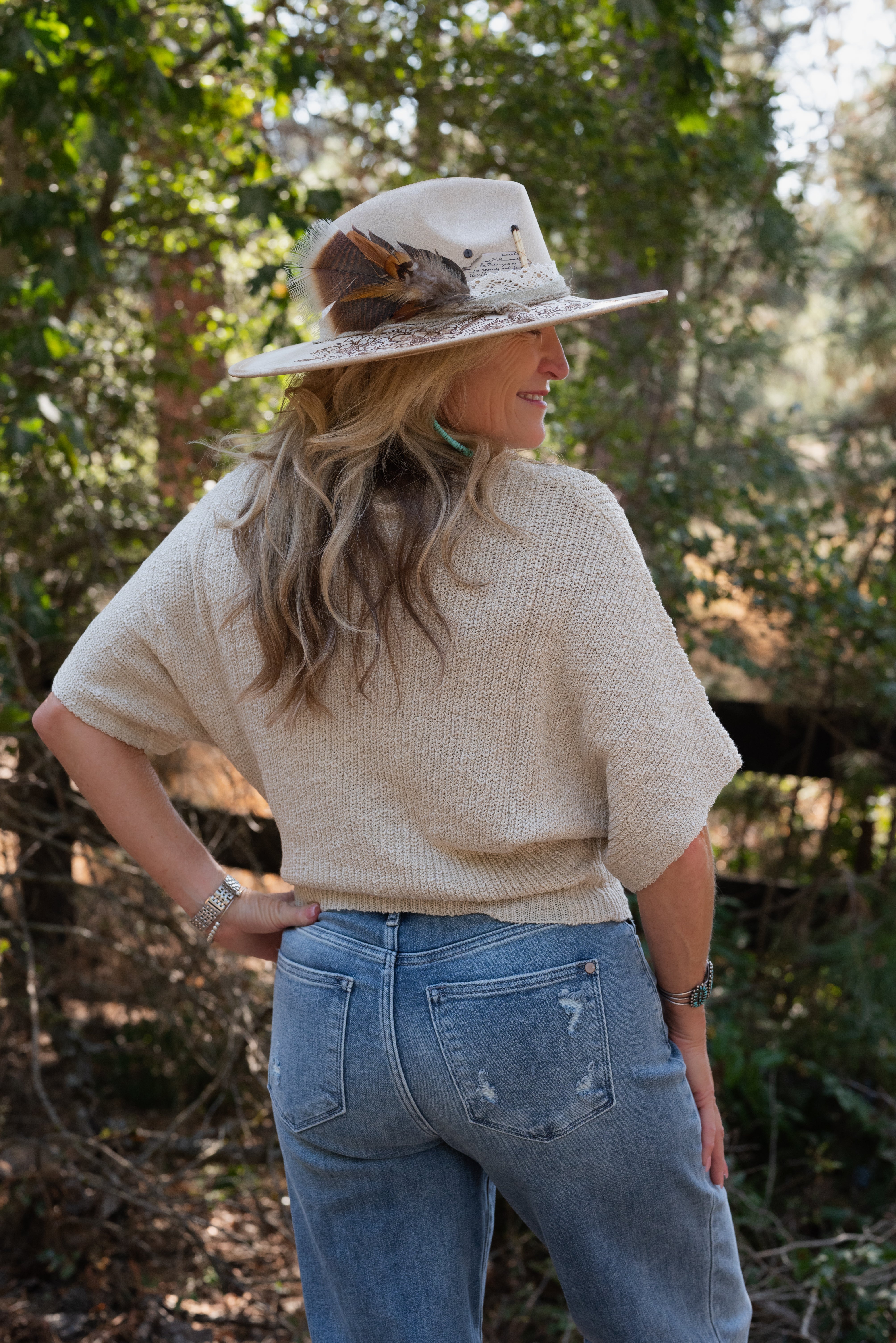 JEWEL CROPPED SWEATER