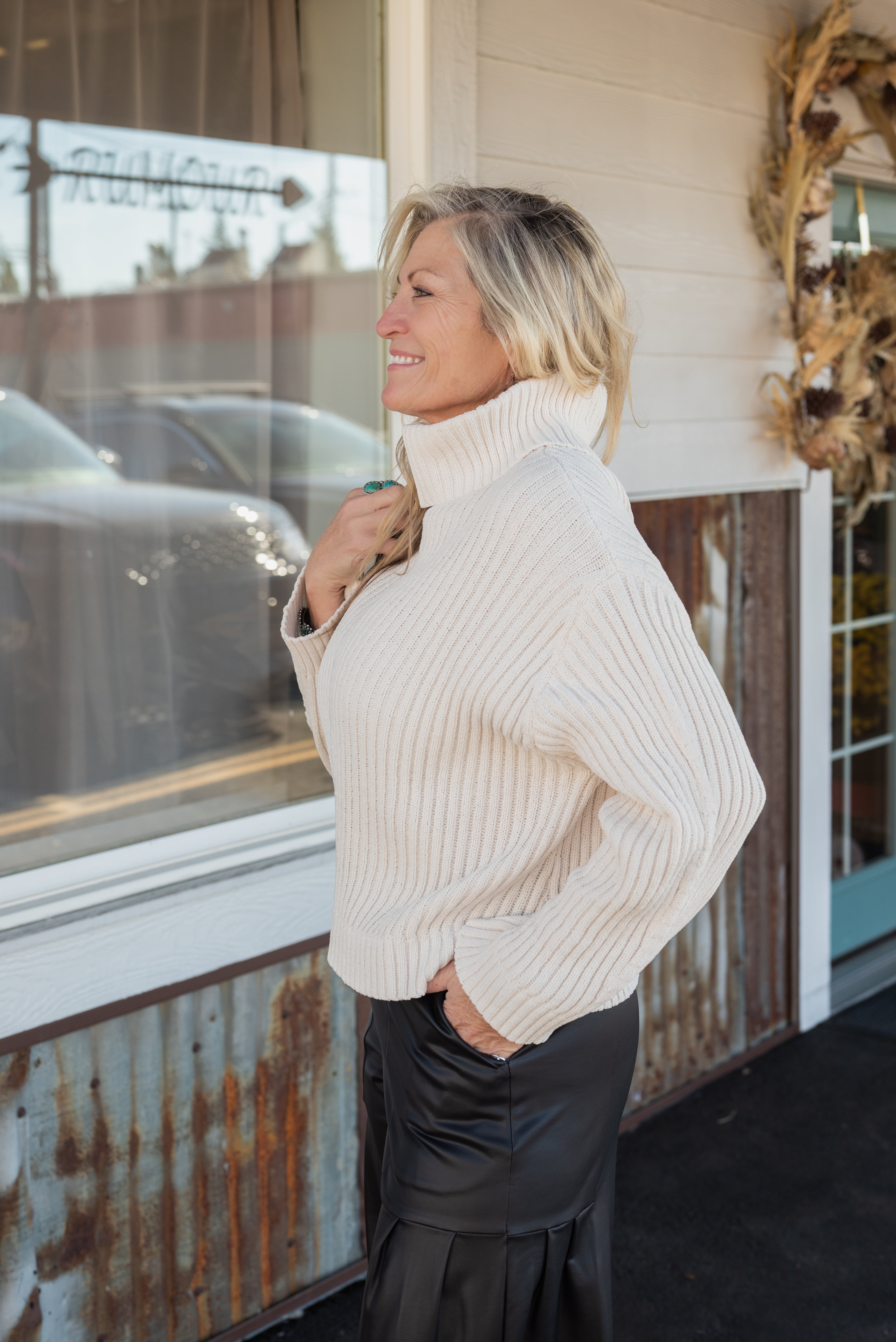GRETCHEN TURTLENECK SWEATER