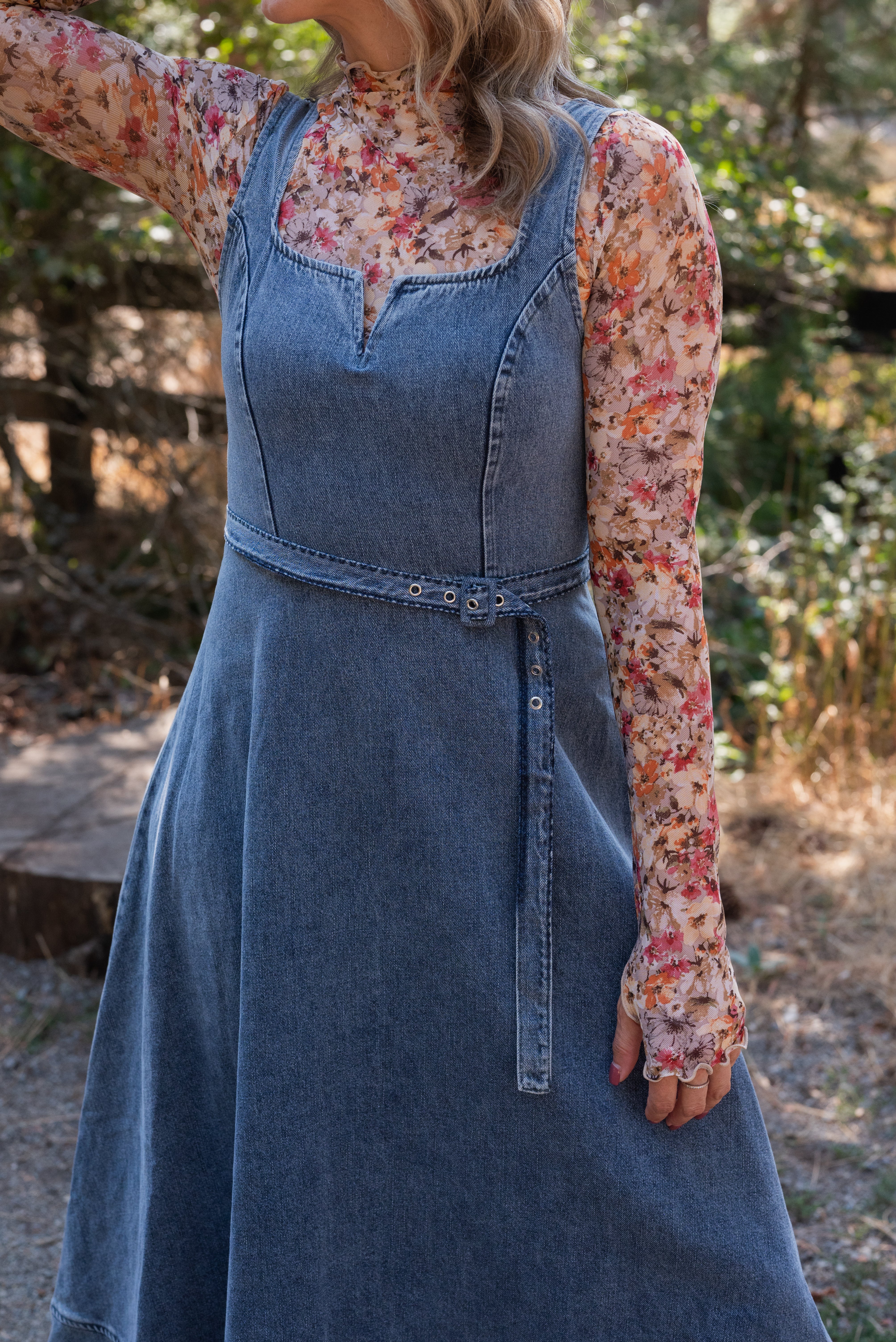 SHAYLA FLORAL MESH TOP