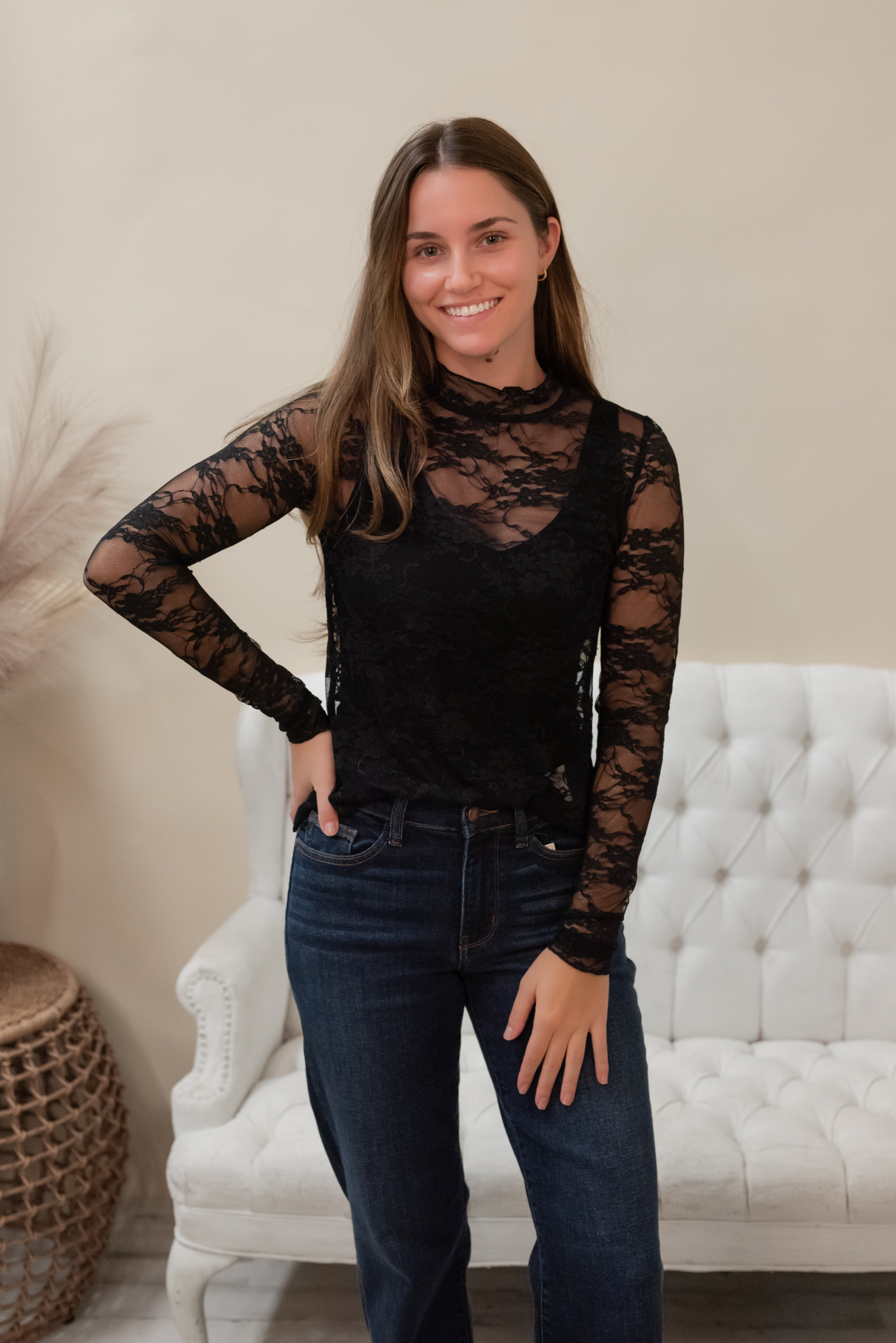 SELINA LACE TOP