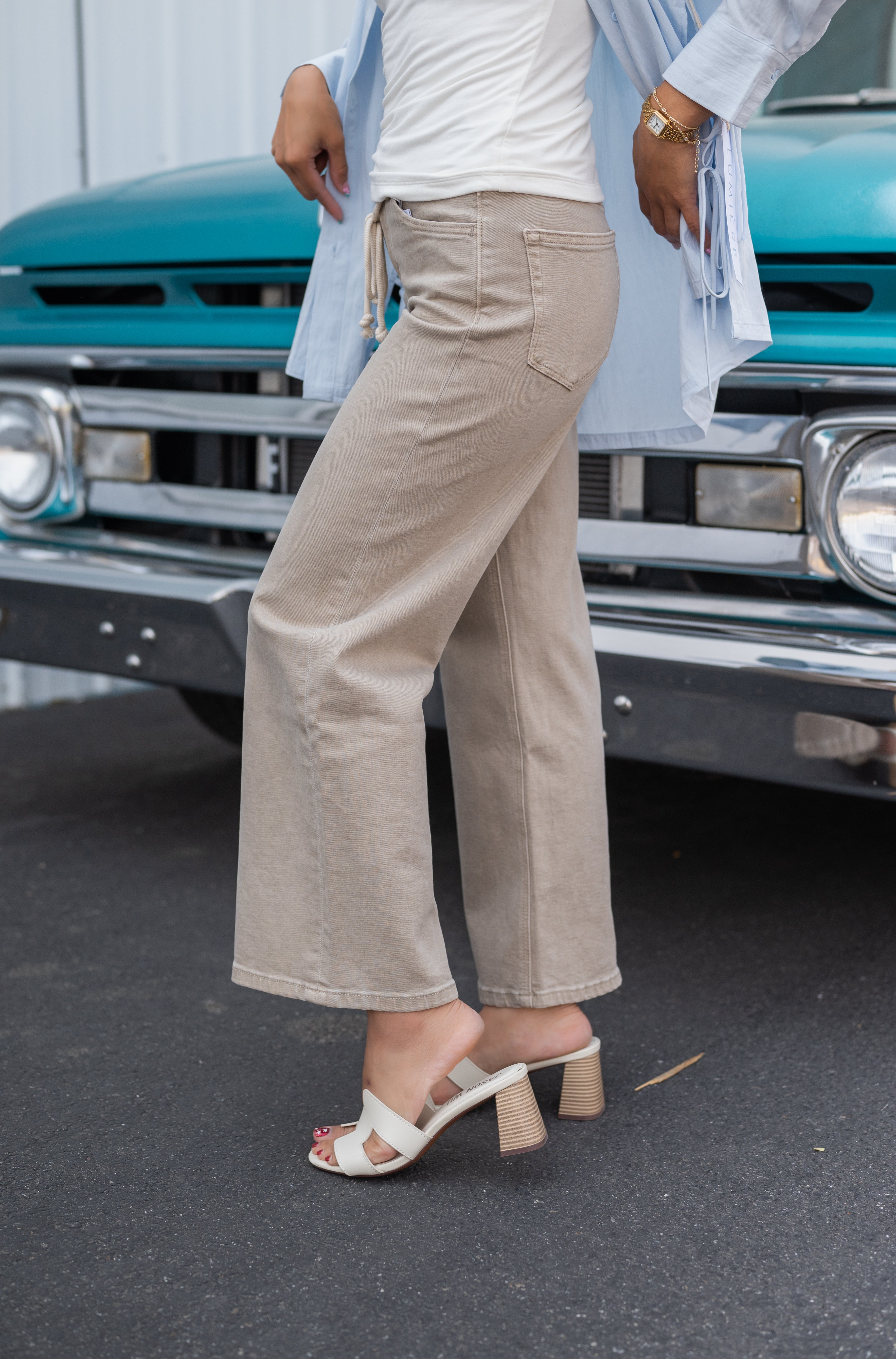 GABI HW CROP WIDE
