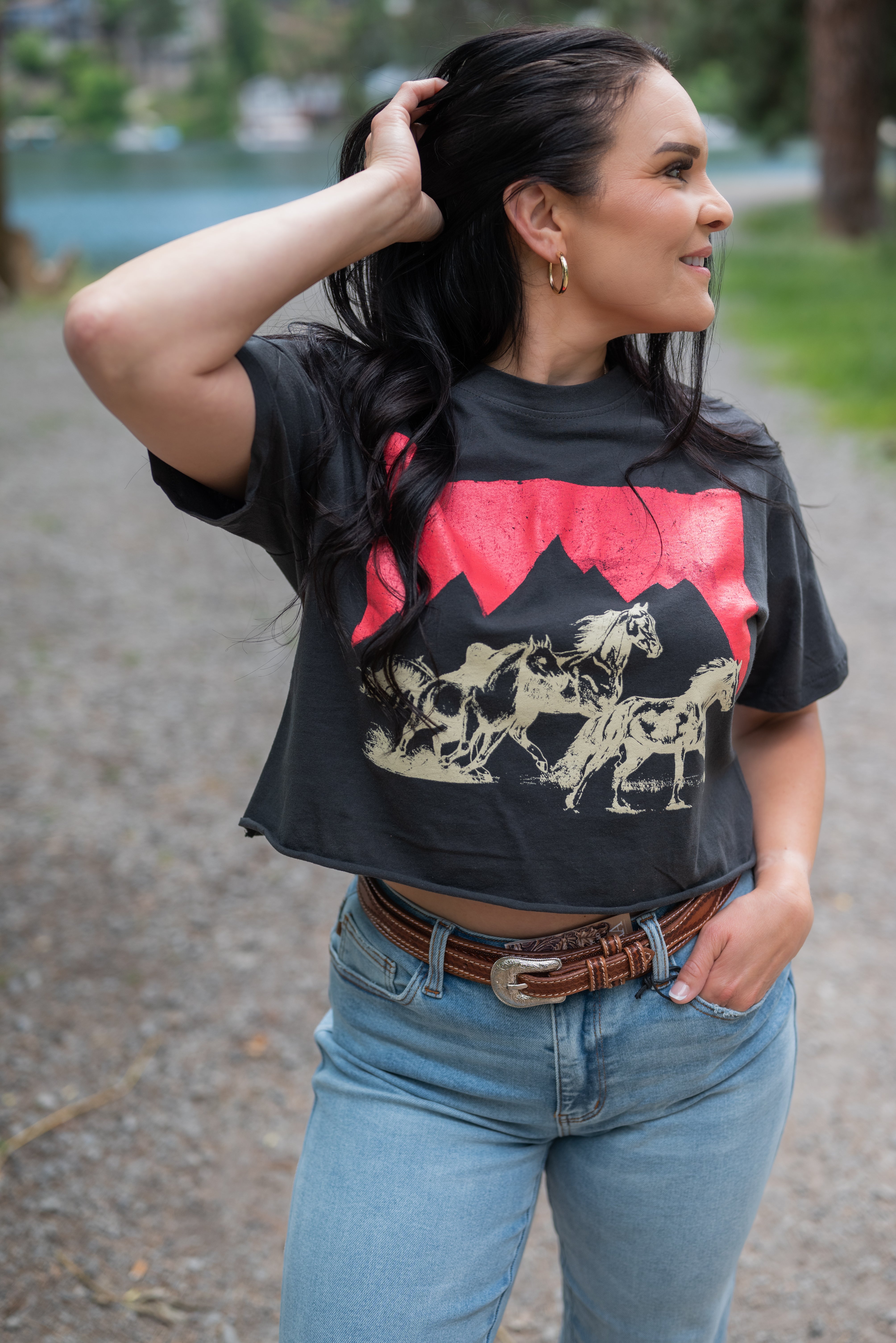 MOUNTAIN TRIO HORSES TEE