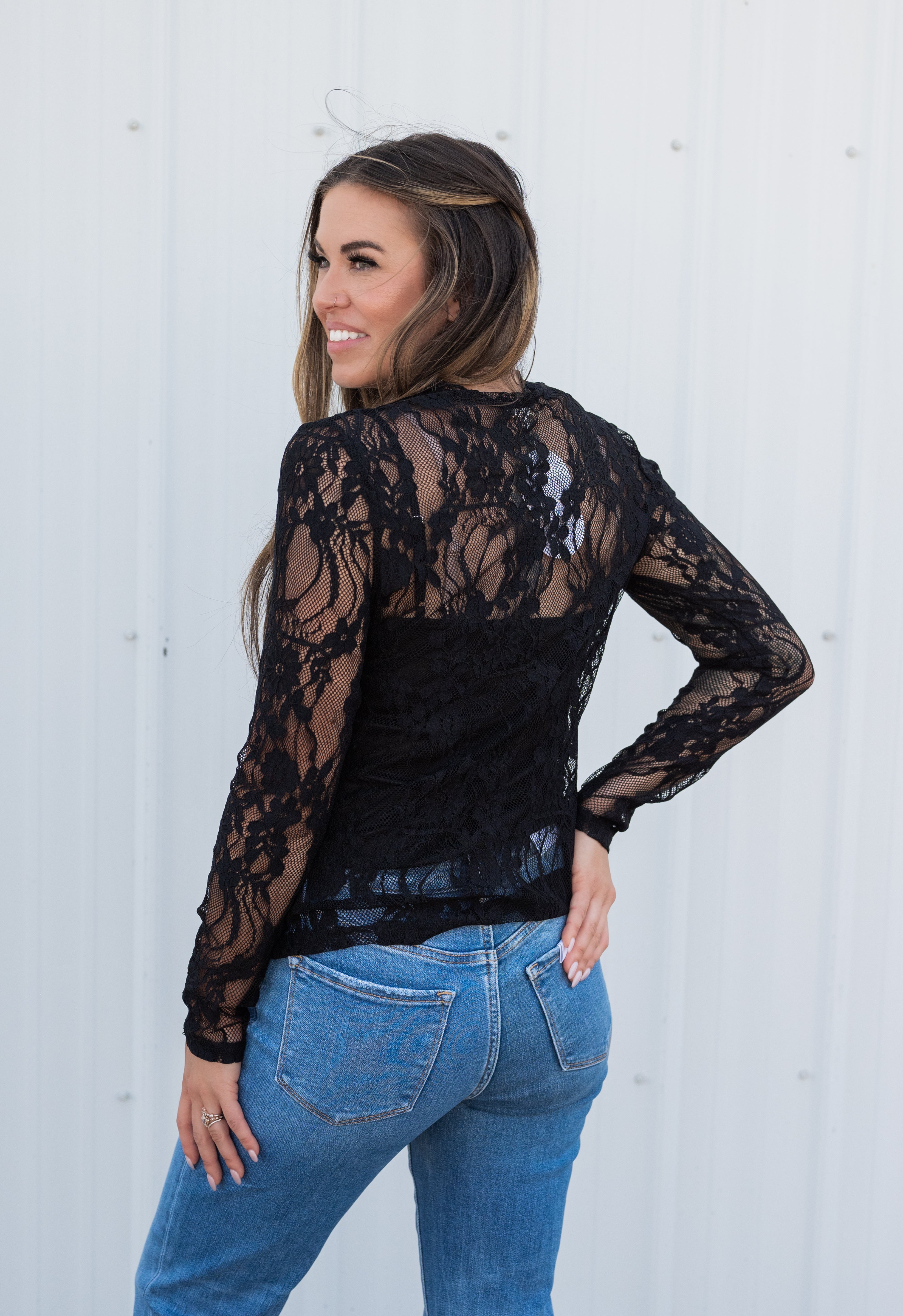 SHYLA LACE LS TOP