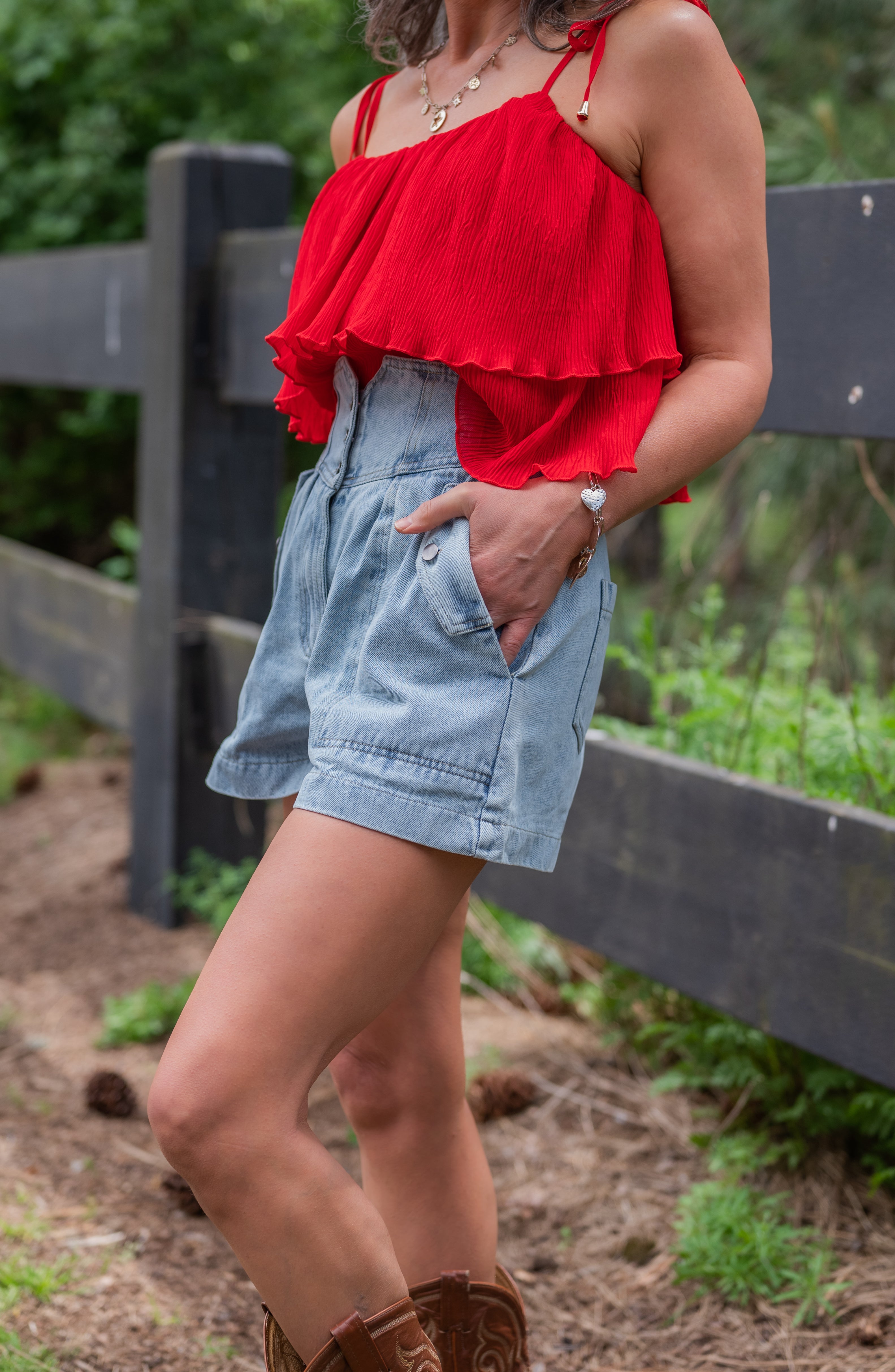 ALEXUS SHORT