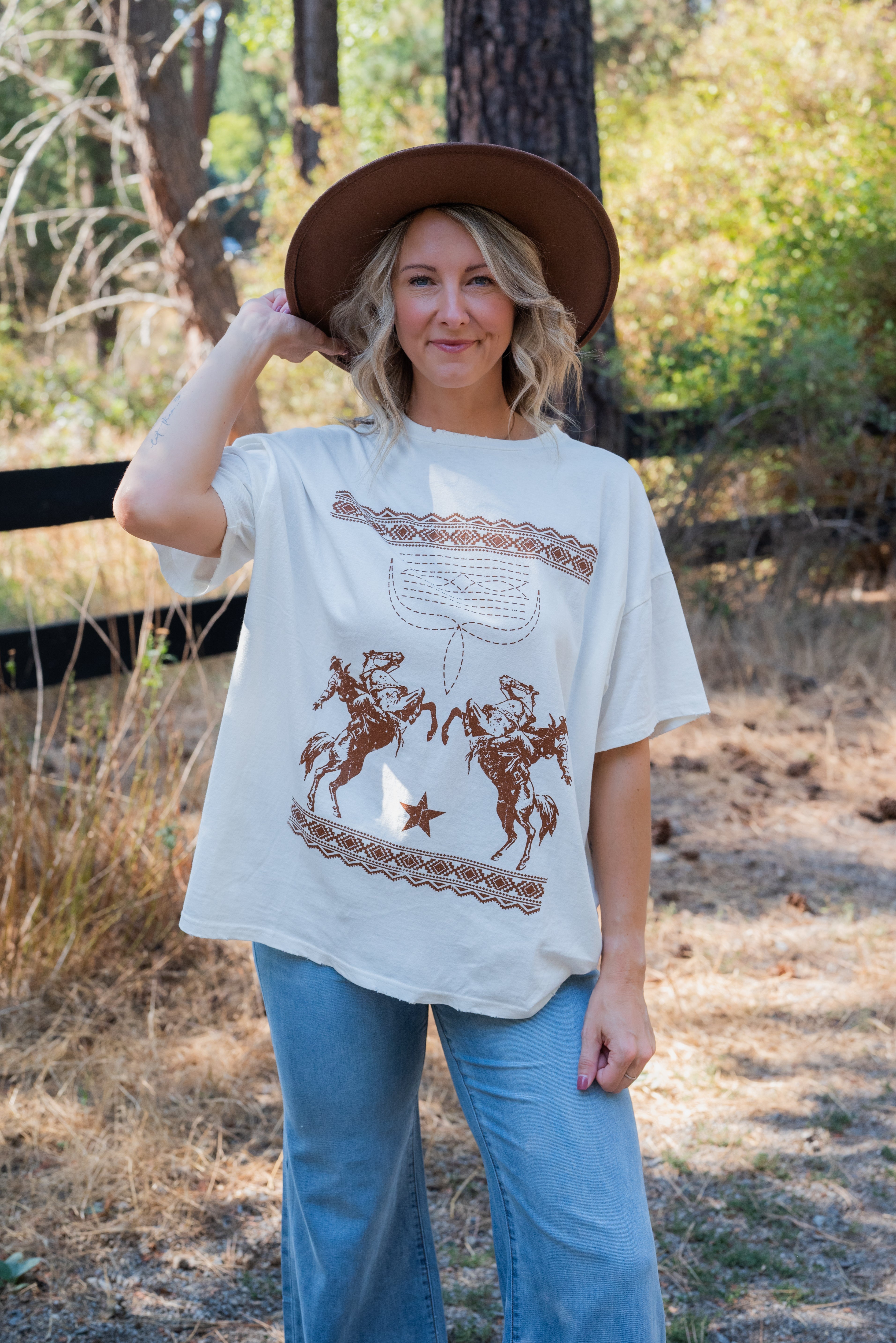 COWBOYS ON HORSES TEE