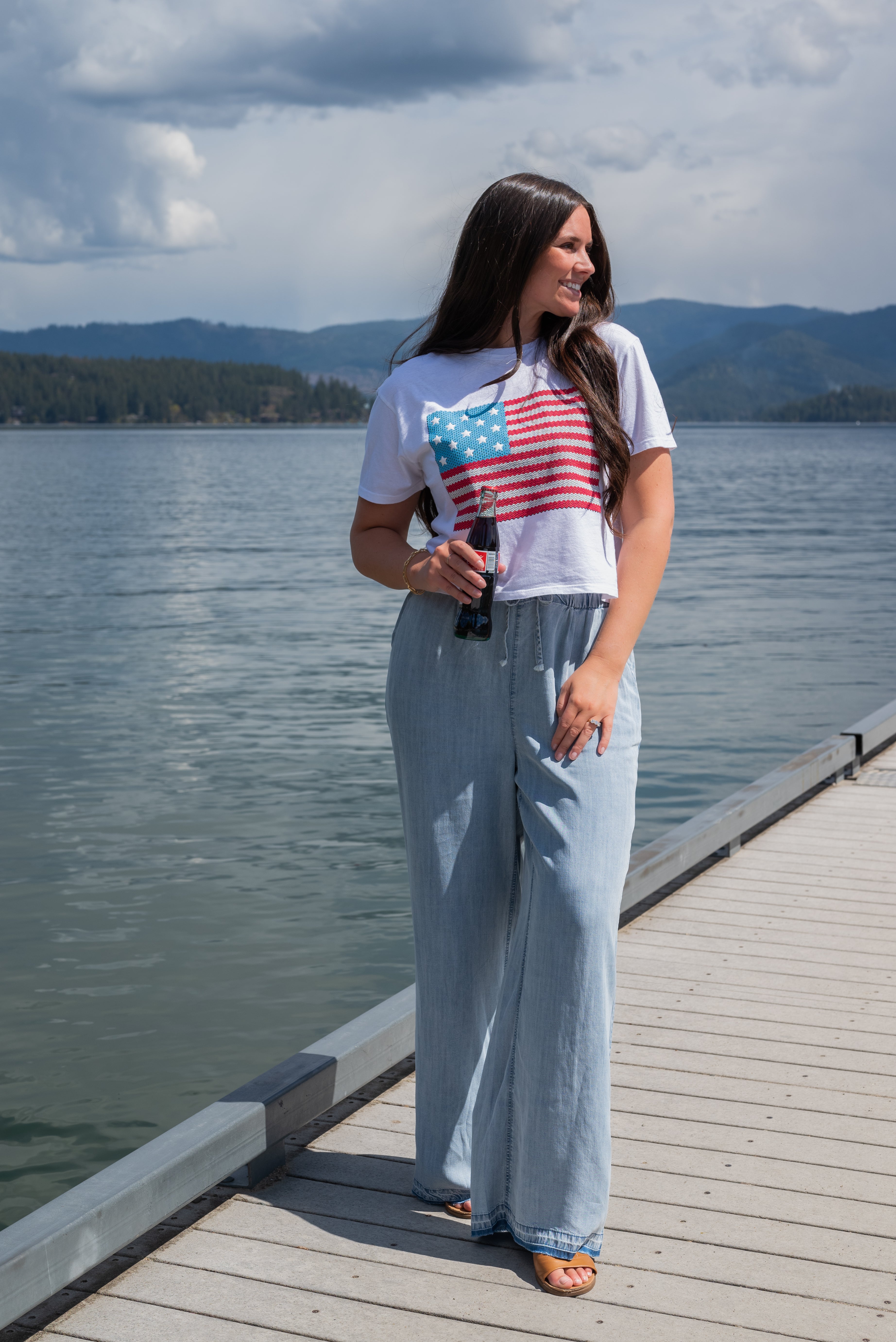 AMERICAN FLAG TEE
