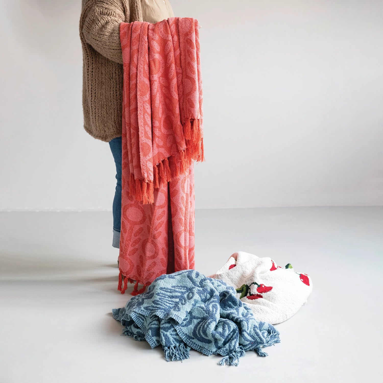 Throw with Floral Pattern & Fringe