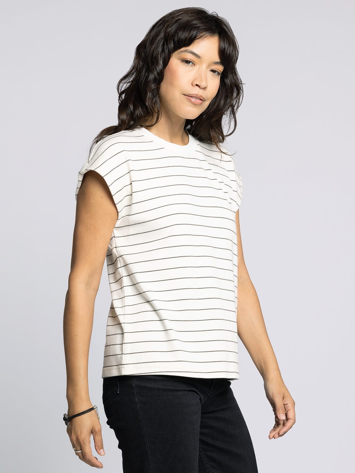 BELLA TEE