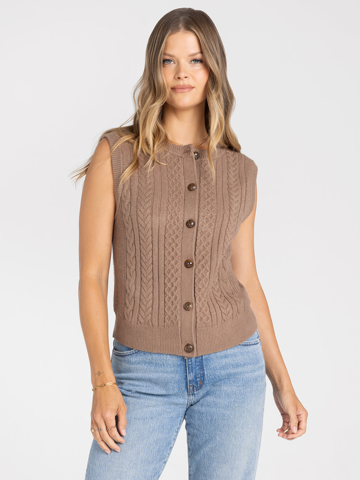 PAX SWEATER VEST
