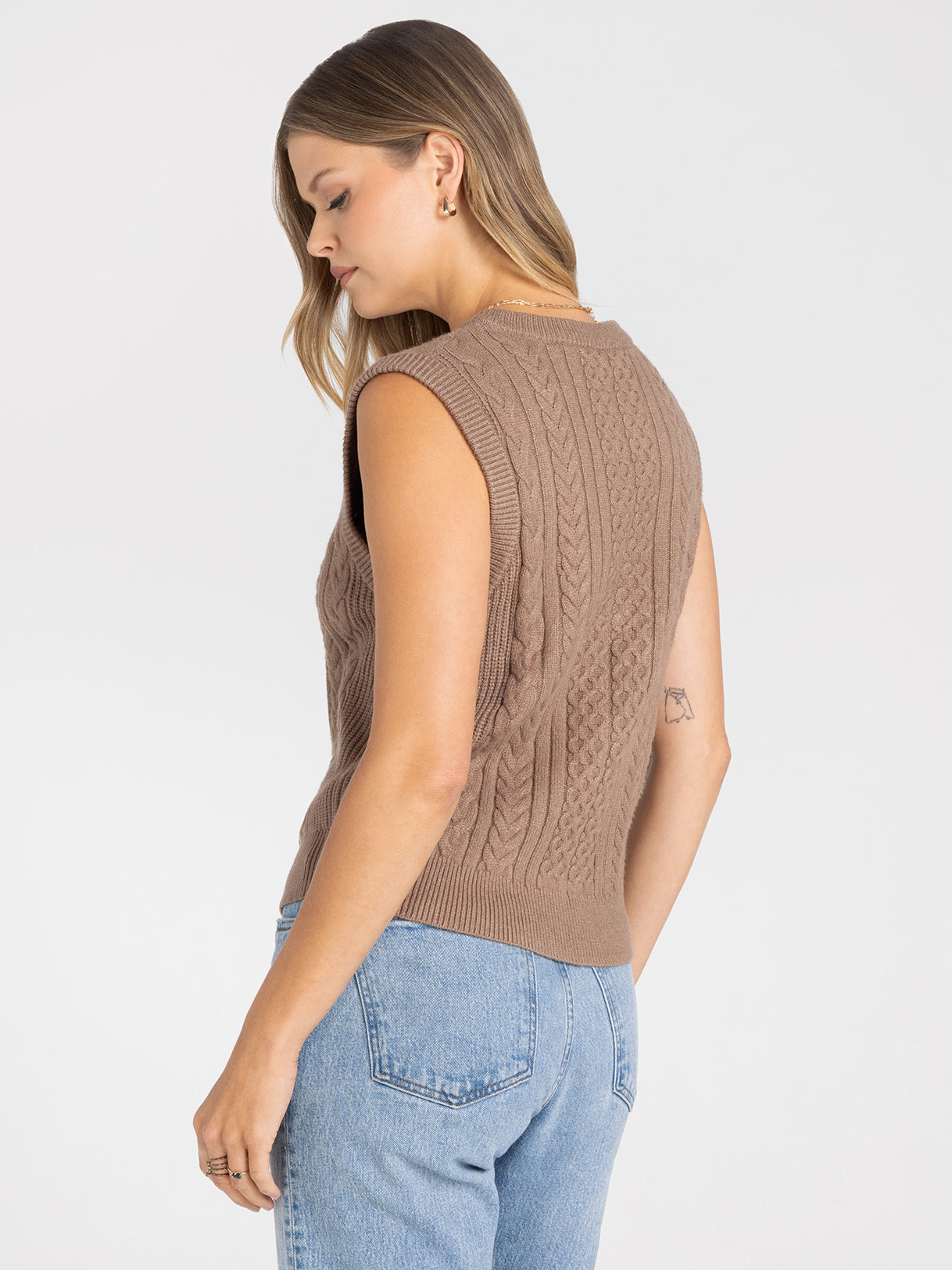 PAX SWEATER VEST