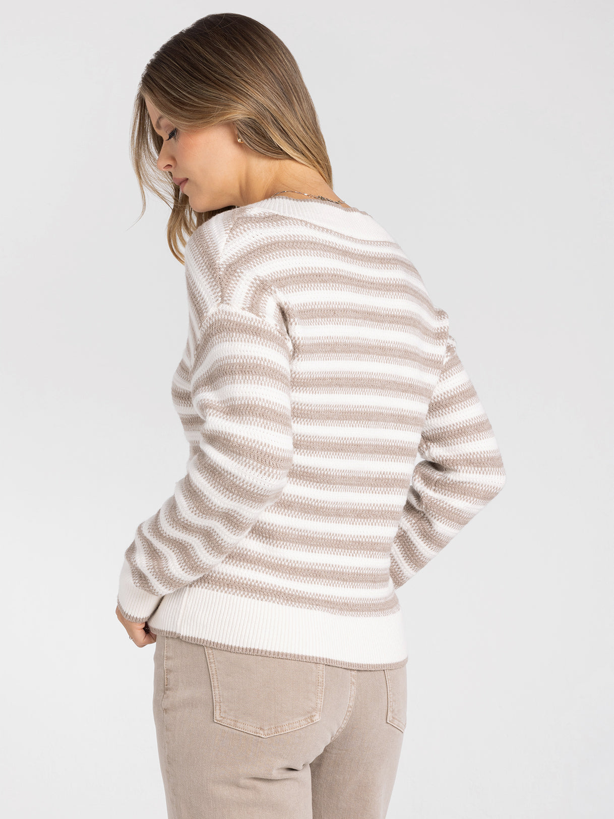 HOLLIS SWEATER
