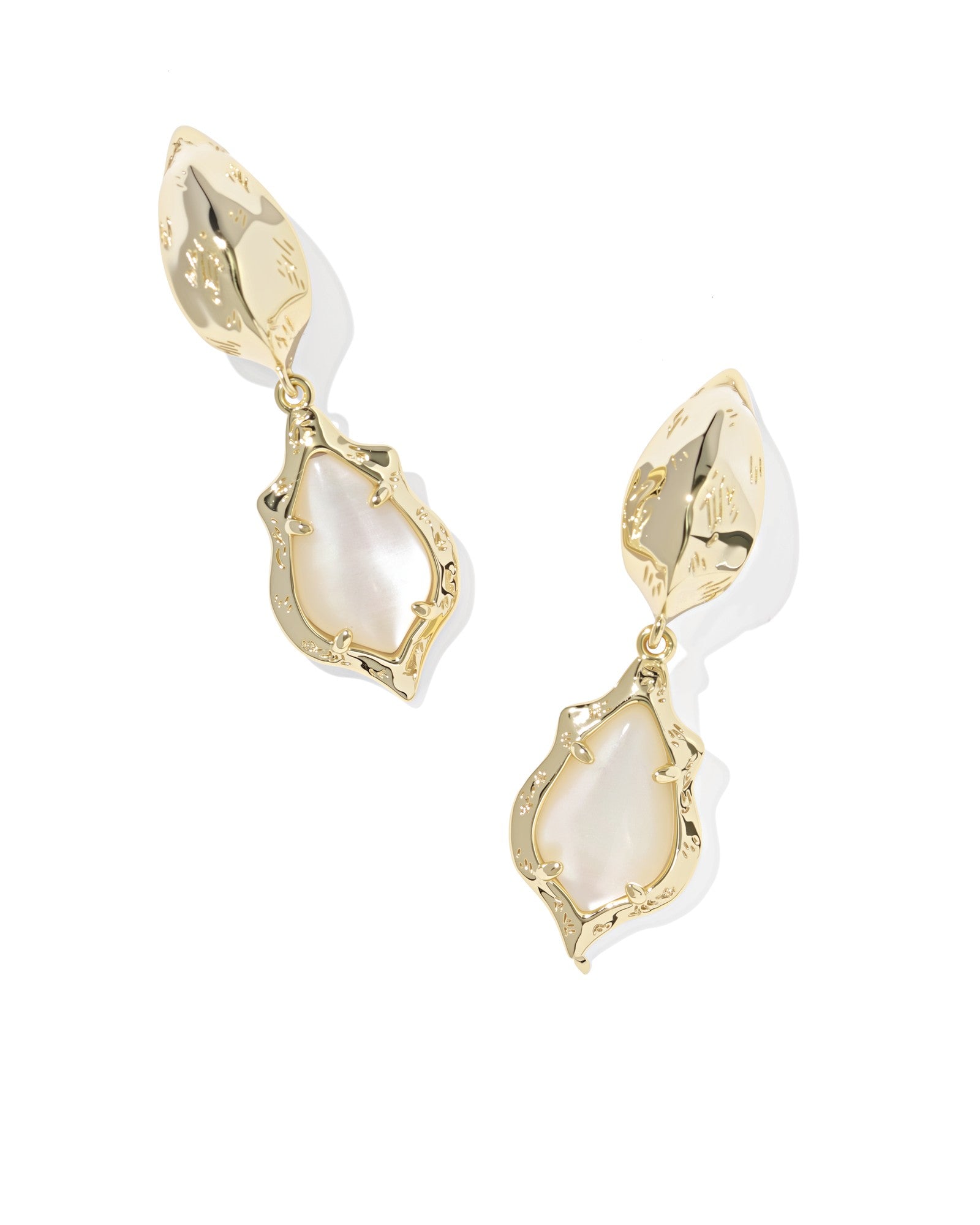 ADRIANA SCALLOP FRAME HUGGIE EARRINGS