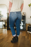 NICOLETTE HIGH RISE SLIM STRAIGHT